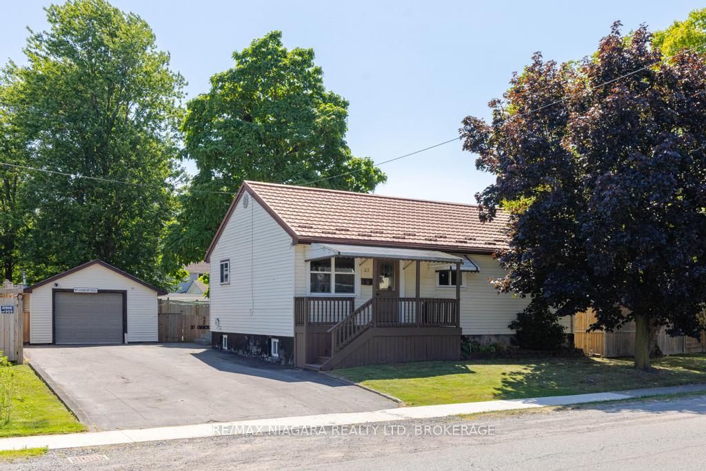 37 Concession Road, Fort Erie, ON L2A 4G3