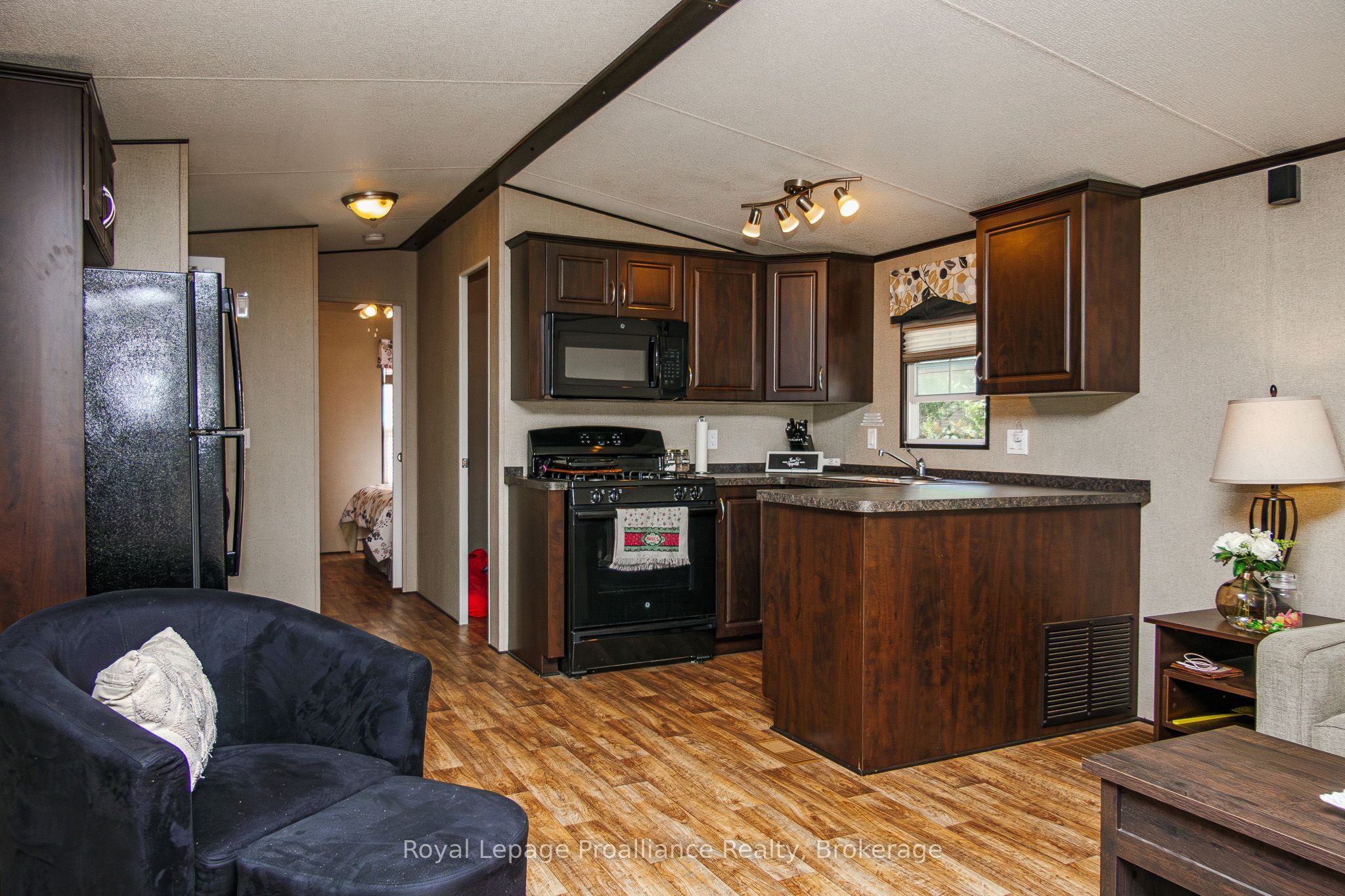 486 Cty Rd 18 - 5 Cove Bay Lane, Prince Edward County, ON K0K 1P0 photo 3