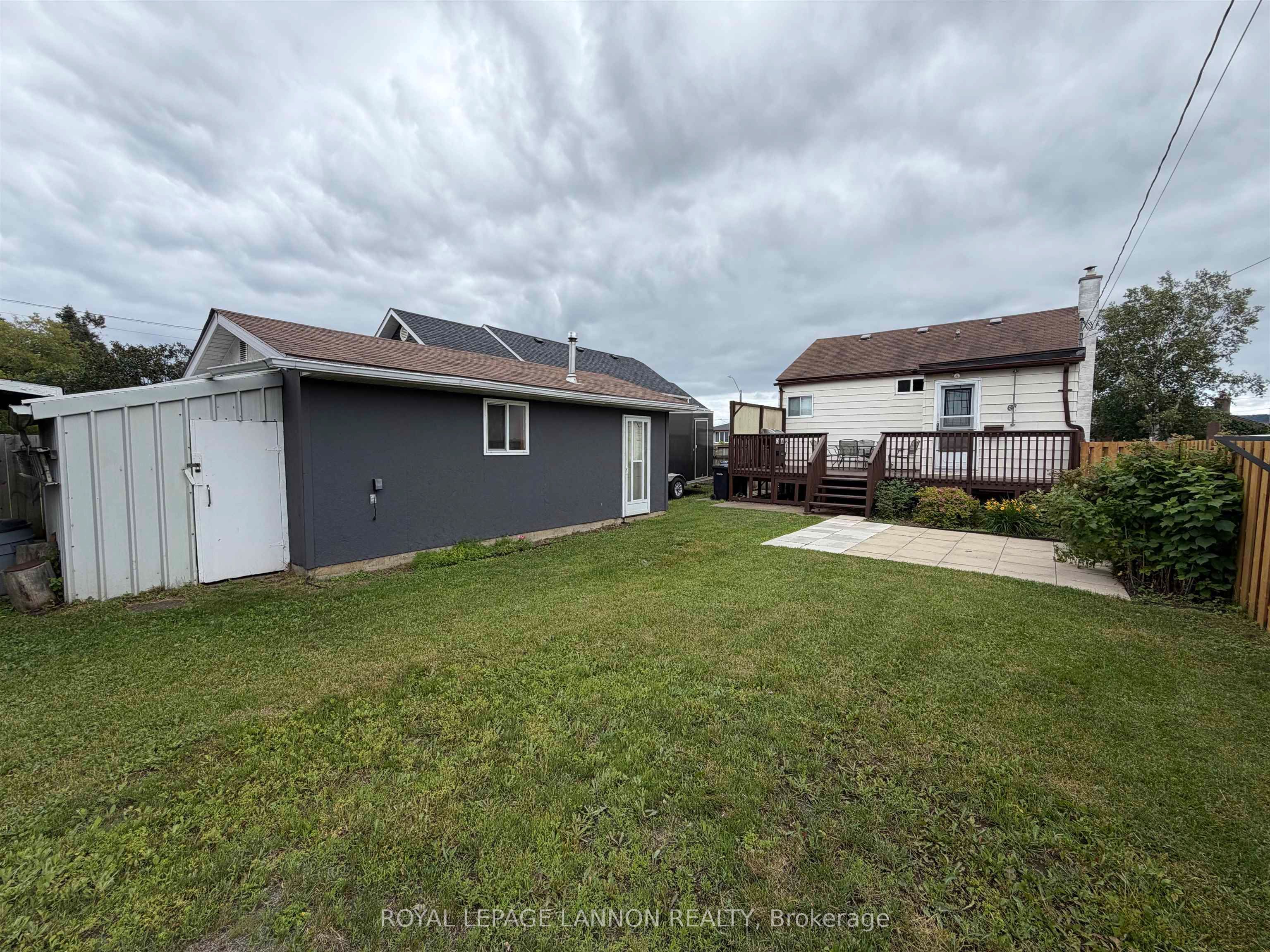 441 Christina Street E, Thunder Bay, ON P7E 4P3 photo 4
