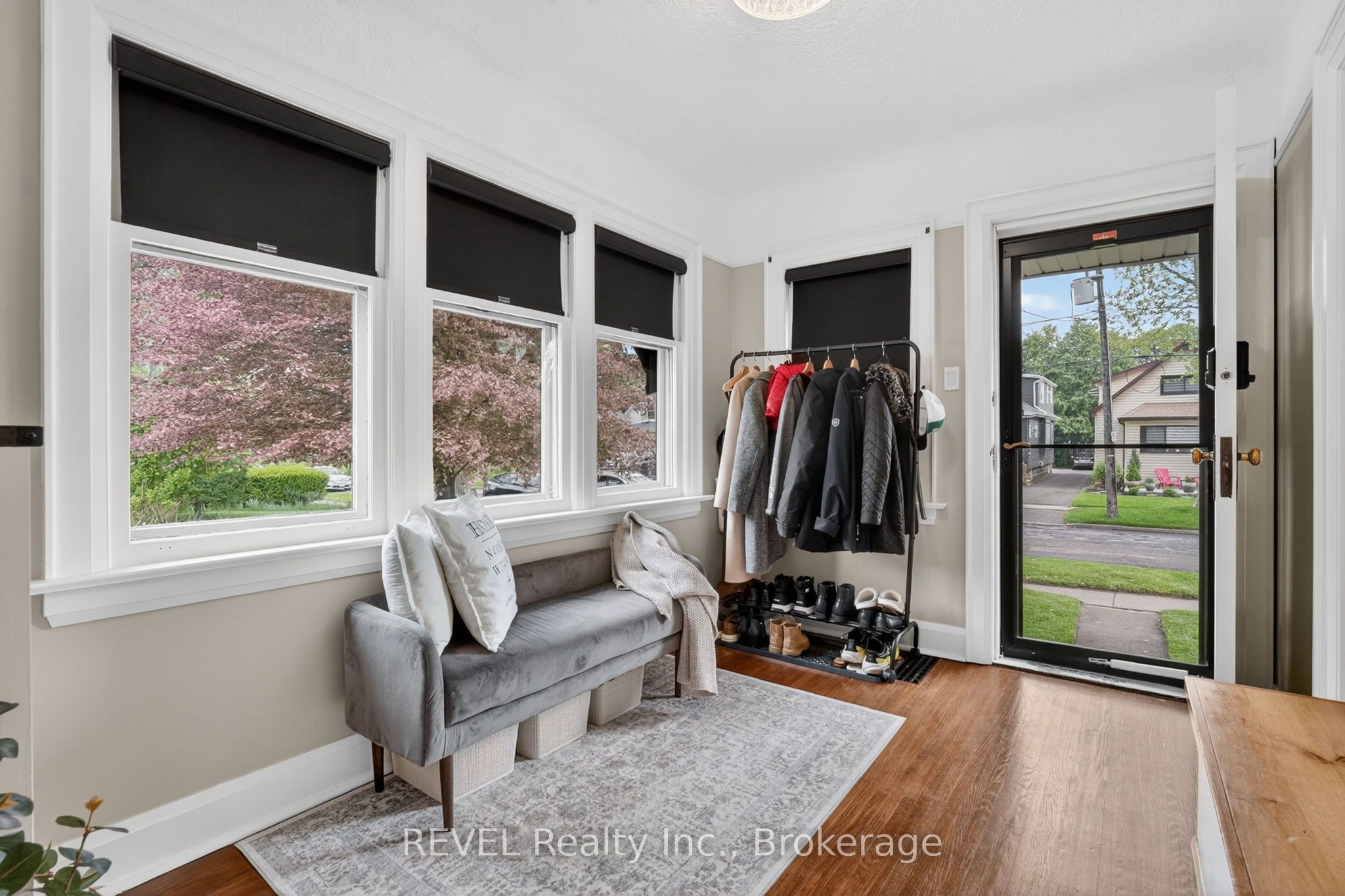 74 St. Patrick Street, St. Catharines, ON L2R 1K3 photo 3