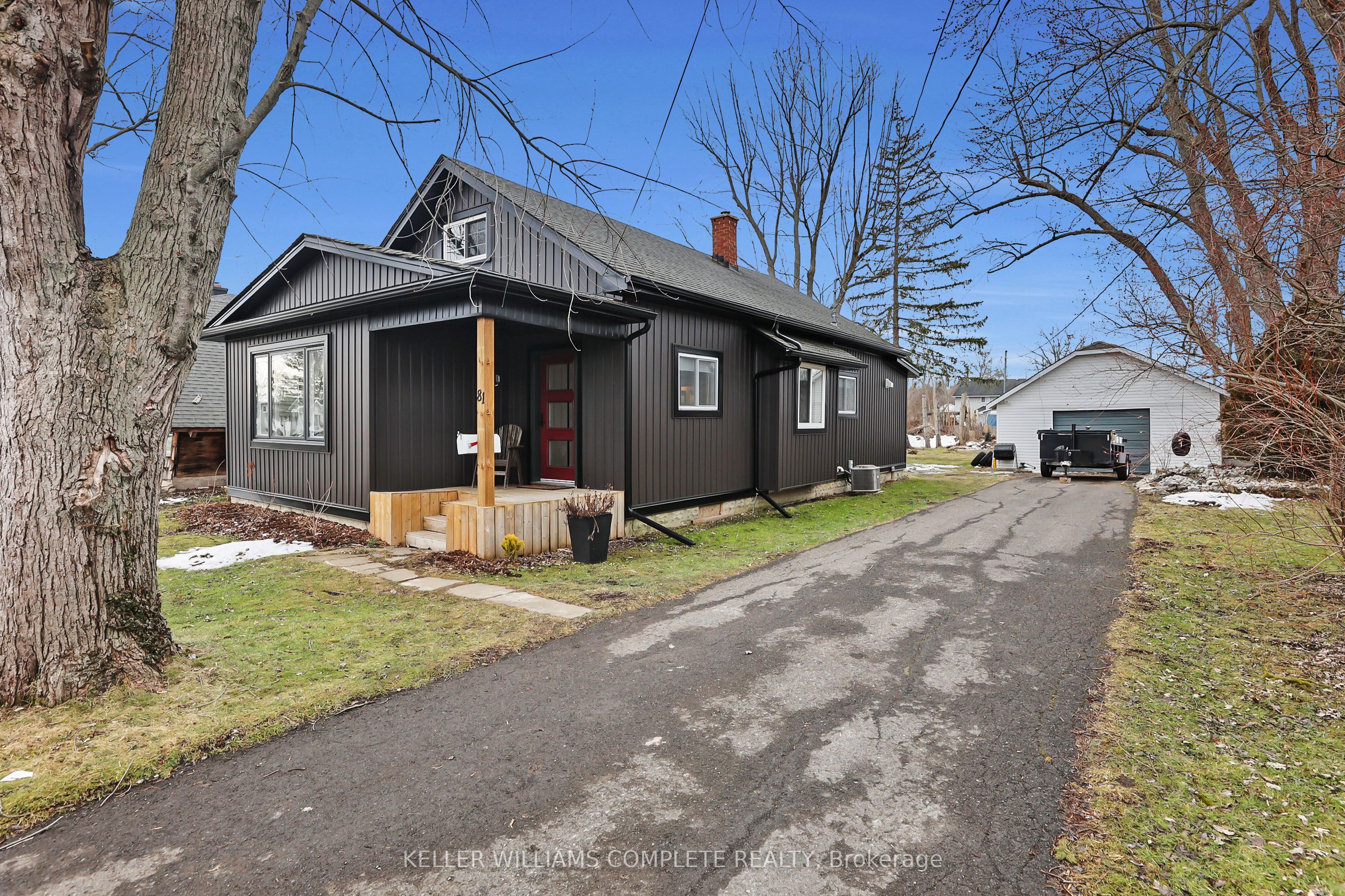 81 Edward Avenue, Fort Erie, ON L2A 5K4