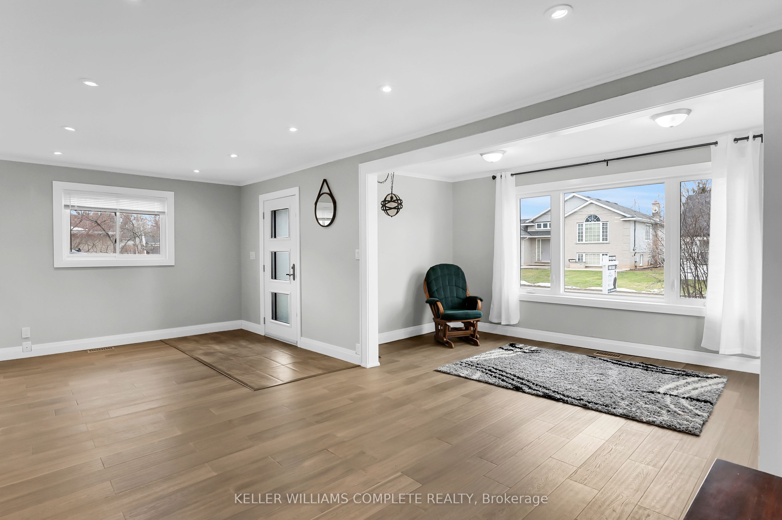 81 Edward Avenue, Fort Erie, ON L2A 5K4 photo 4