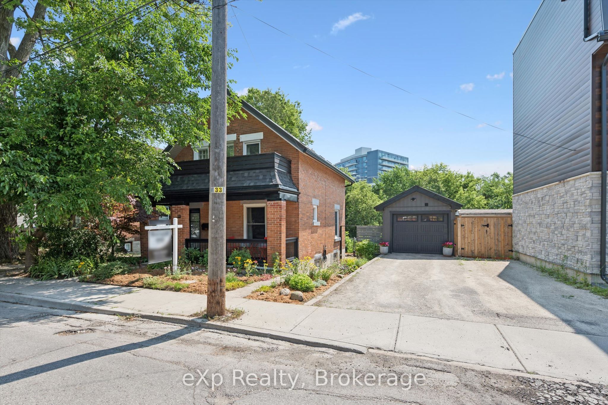 131 Surrey Street E, Guelph, ON N1H 3R1 photo 5