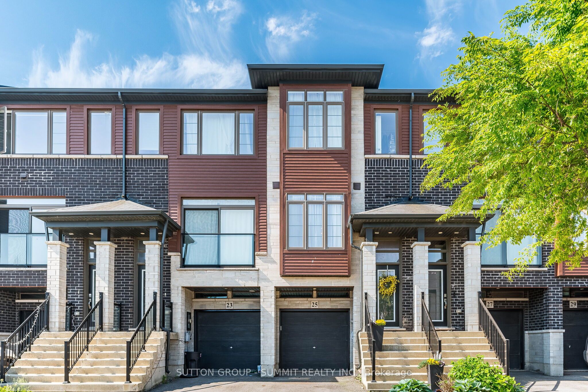 25 SOHO Street, Hamilton, ON L8J 0L4