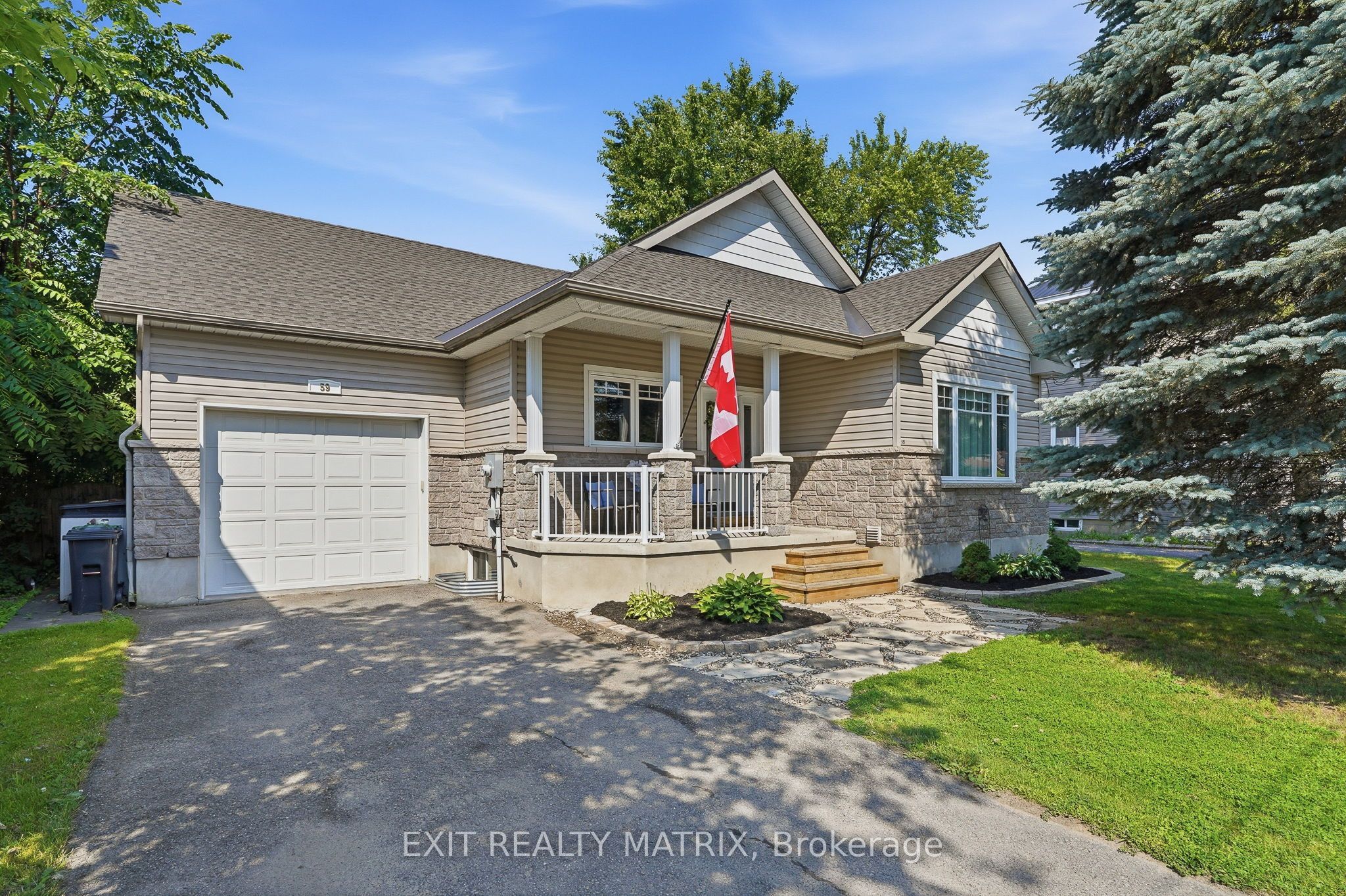 59 First Avenue, Russell, ON K4R 1C9
