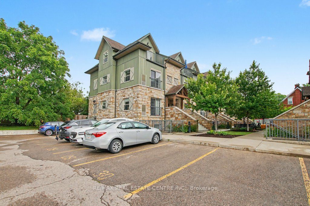 112 Union Street E B105, Waterloo, ON N2J 1C5 photo 3