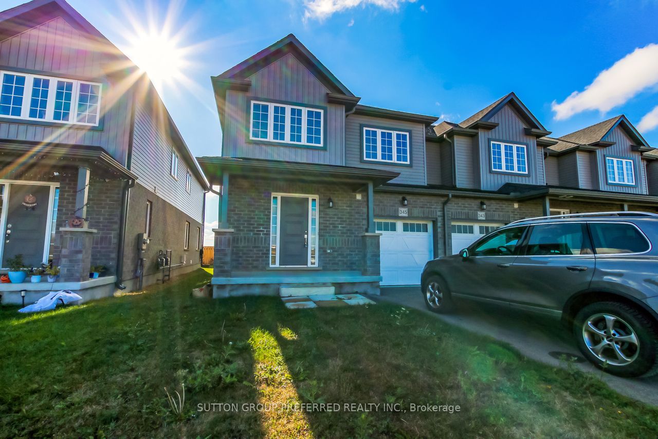 371 KENNINGTON Way, London South, ON N6L 0H4