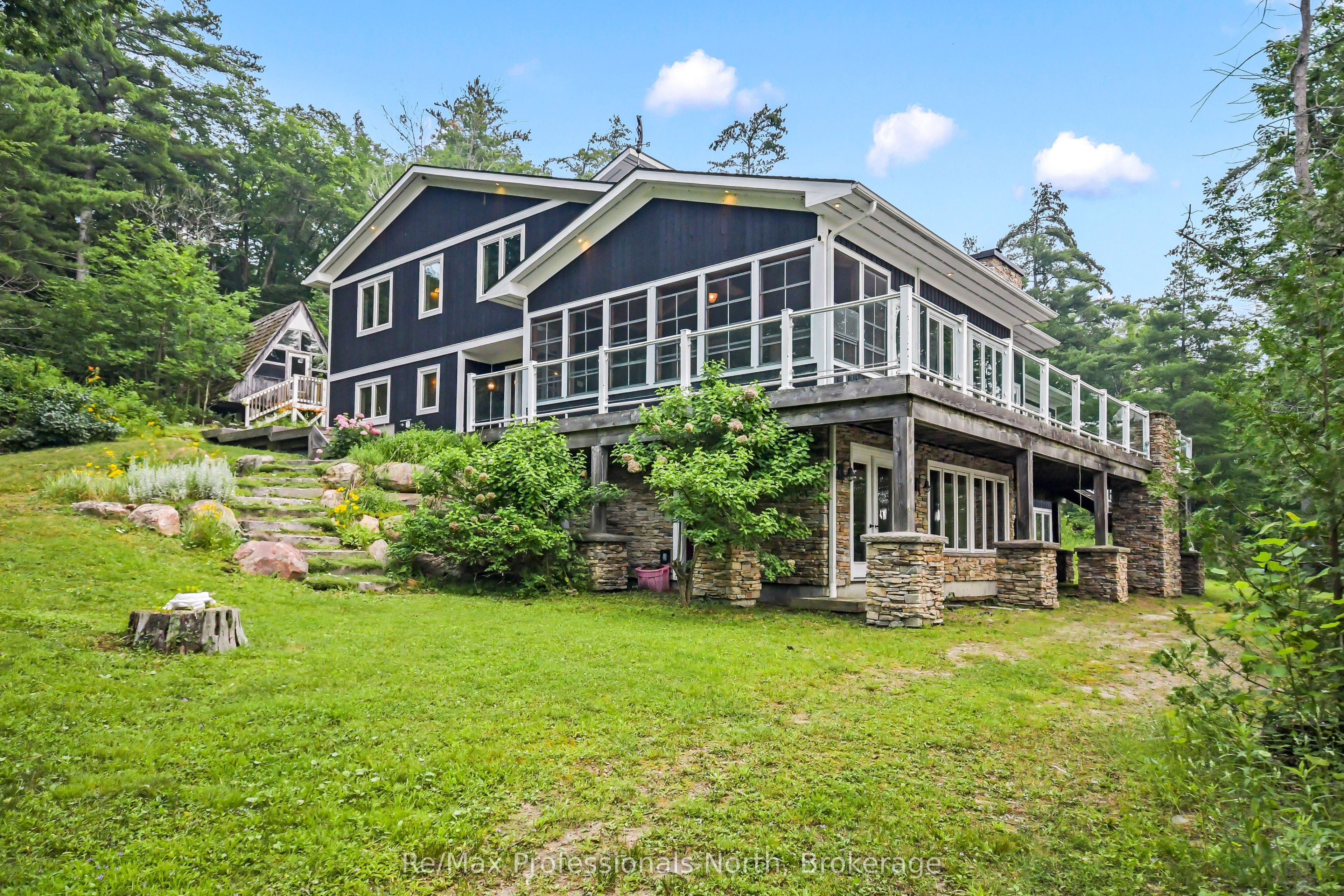 1064 Road 3200 N/A, Gravenhurst, ON P1P 0E7 photo 2
