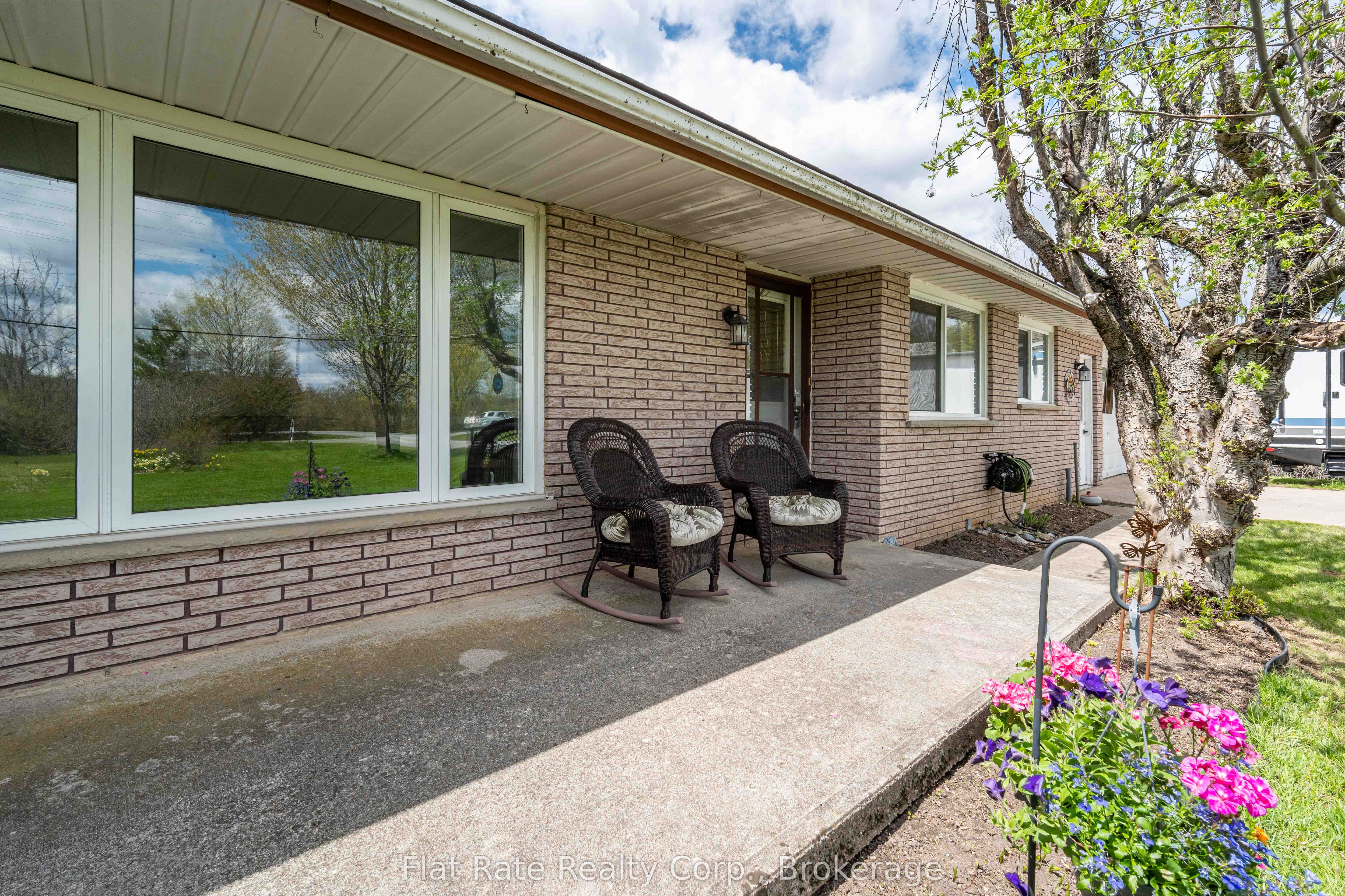 2086 McCrackens Landing Road, Douro-Dummer, ON K0L 2H0 photo 3