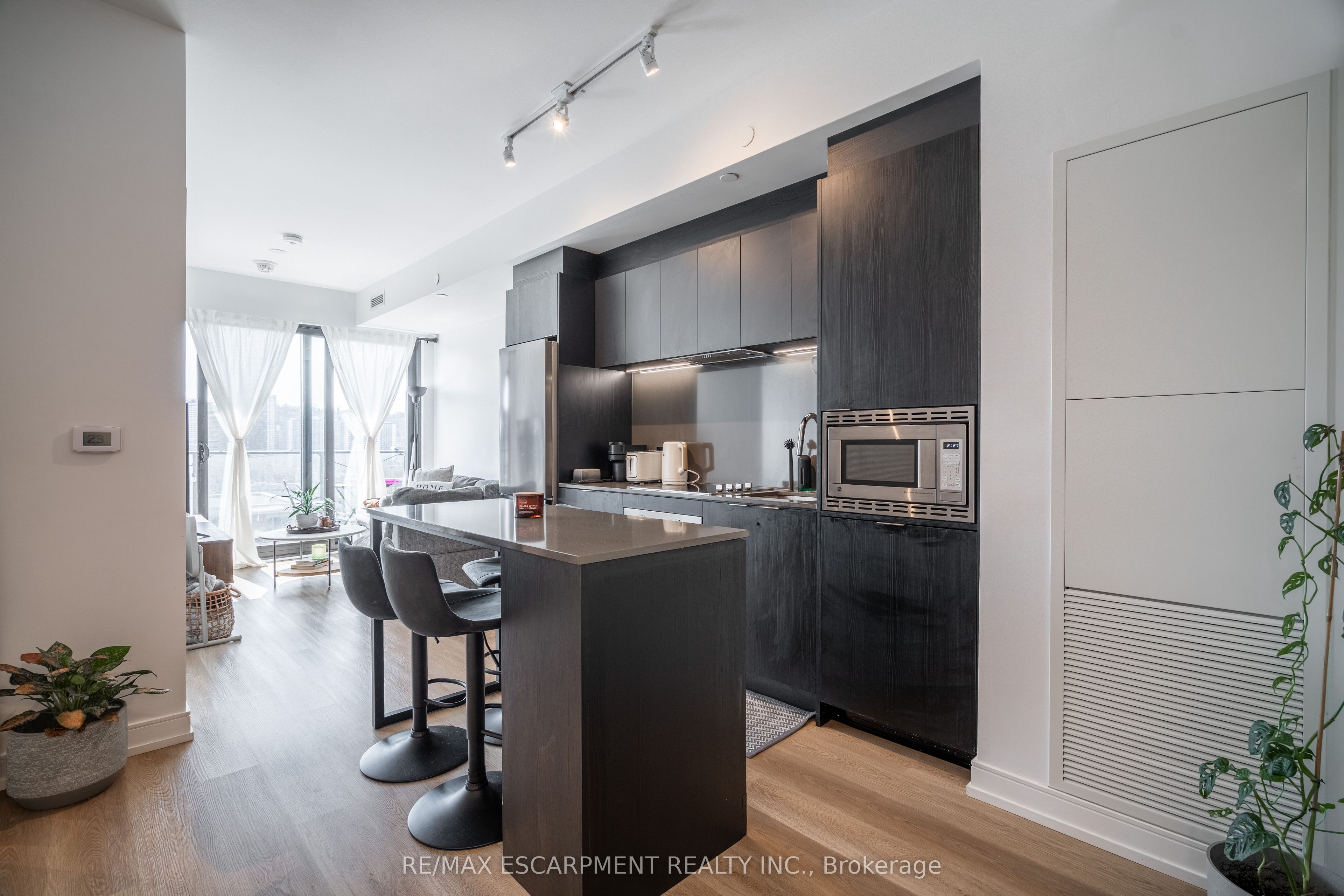 1 JARVIS Street 1504, Hamilton, ON L8R 0A8 photo 4