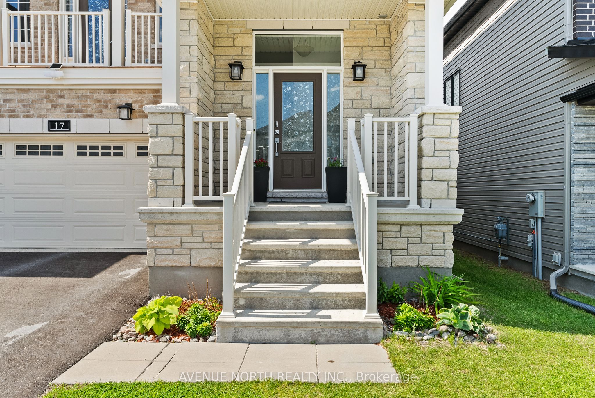 17 Fossa Terrace, Barrhaven, ON K2J 6W4 photo 2