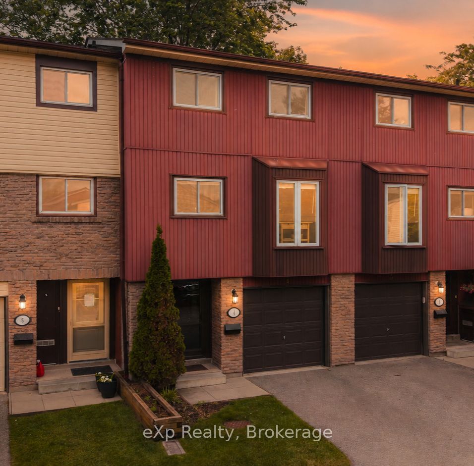 2 Worton Avenue 4, Guelph, ON N1H 7C5