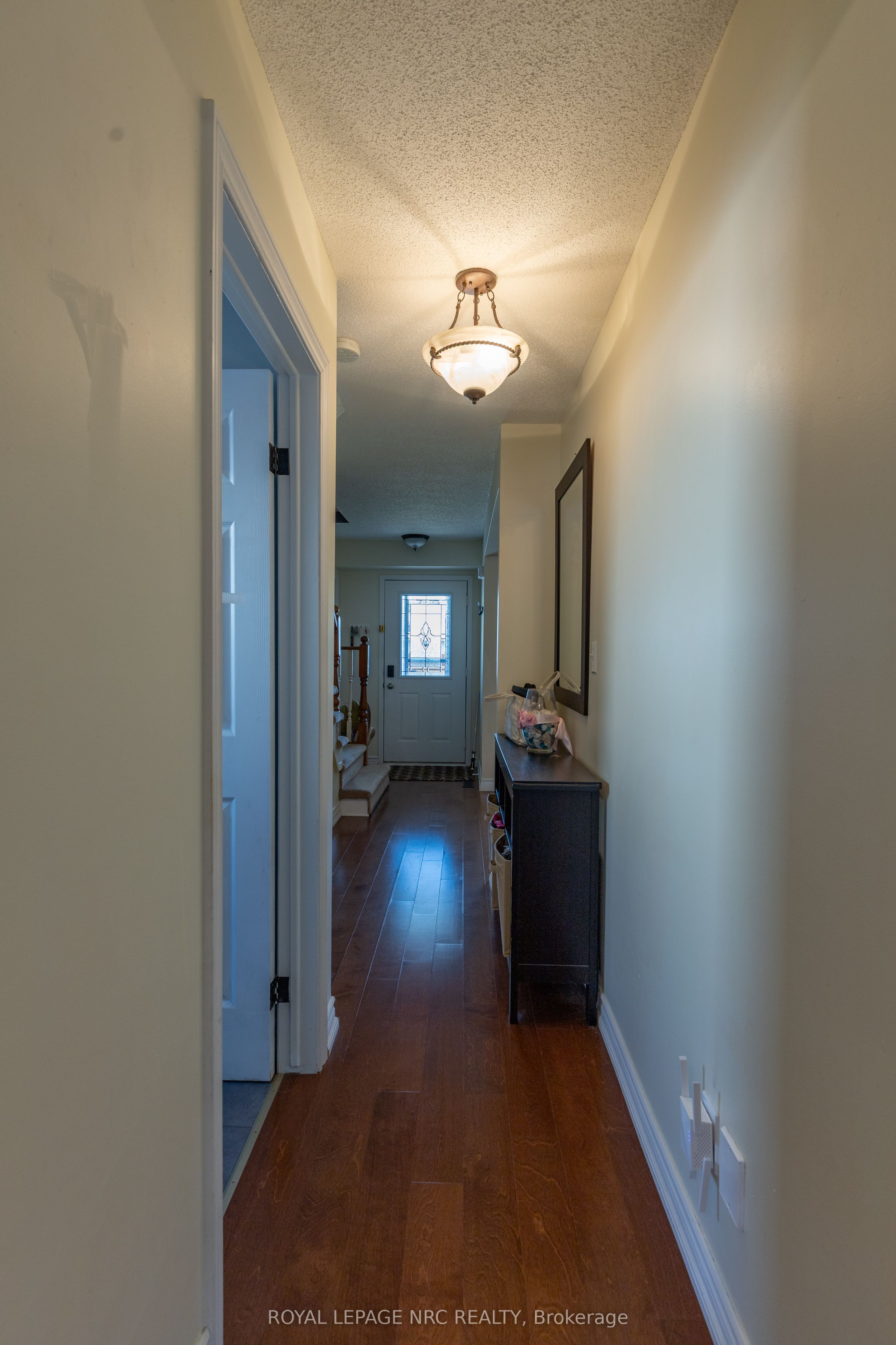 215 Windsor Street, Welland, ON L3C 7E4 photo 3