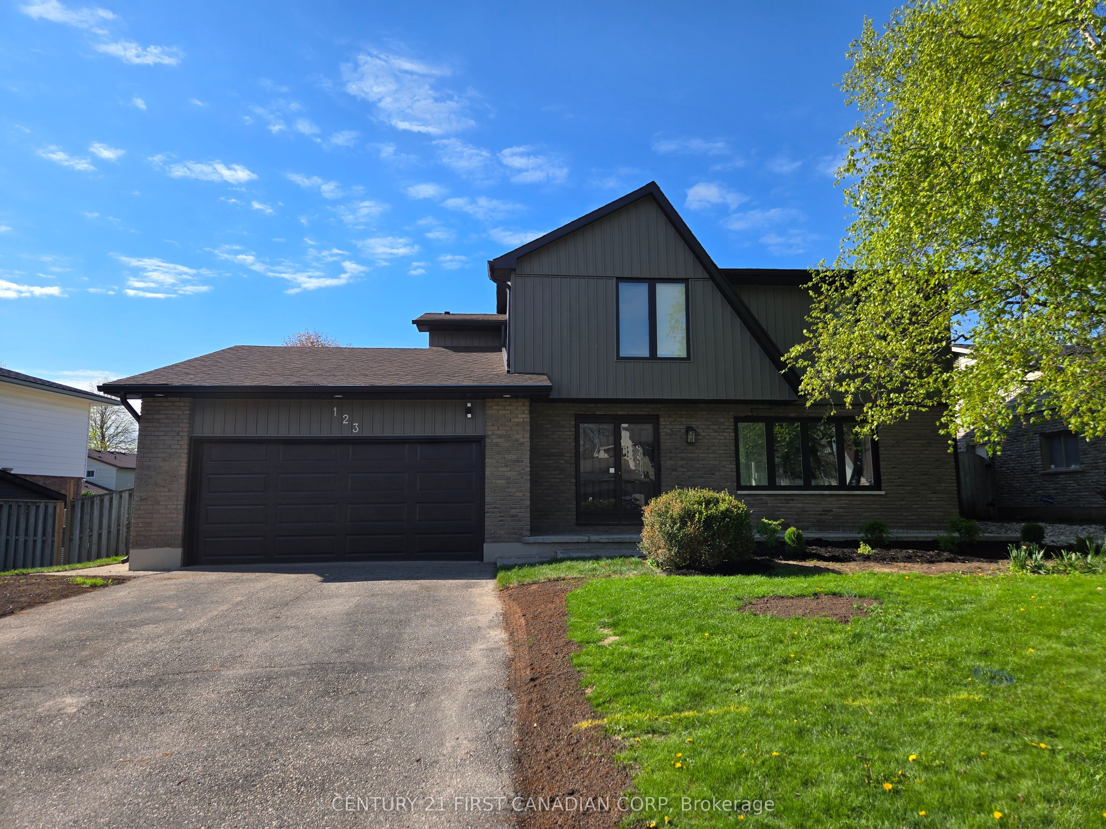 123 HILLSMOUNT Crescent, London South, ON N6K 1V6 photo 2