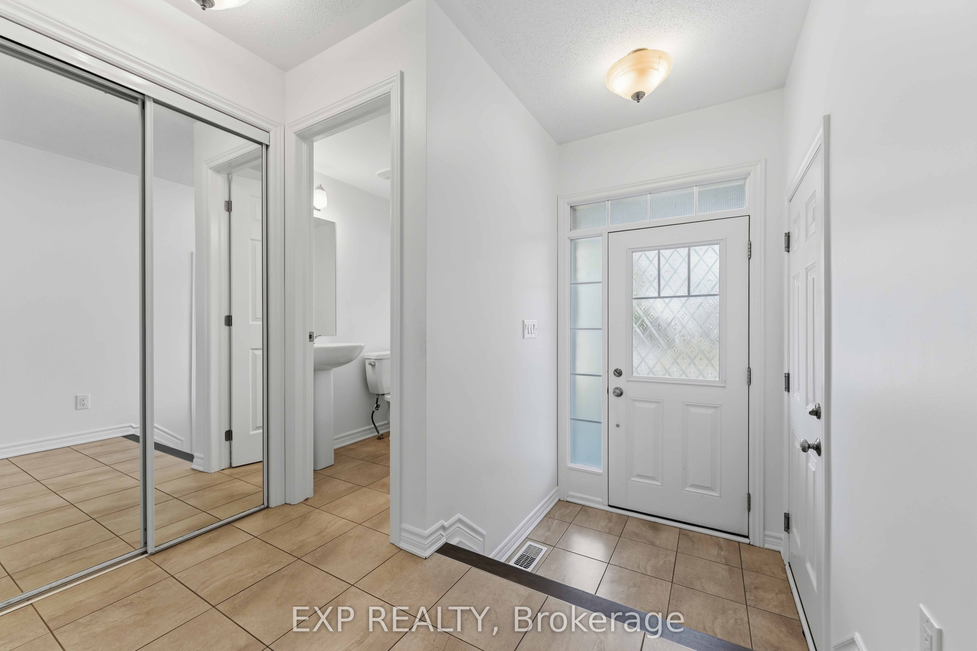 82 Buffalograss Crescent, Barrhaven, ON K2J 6H5 photo 3