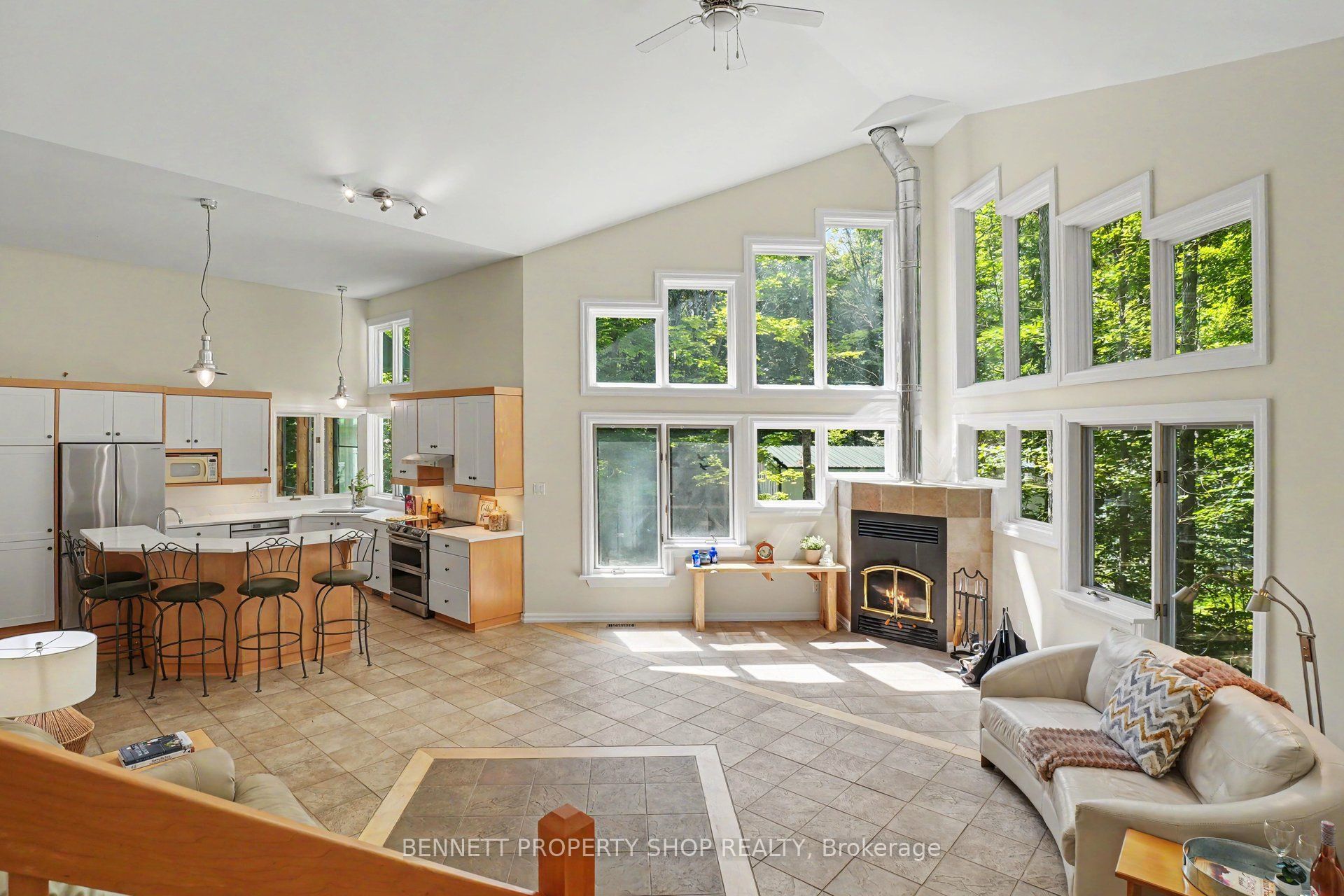 5149 Carp Road, Carp - Dunrobin - Huntley - Fitzroy and Area, ON K0A 2H0 photo 5