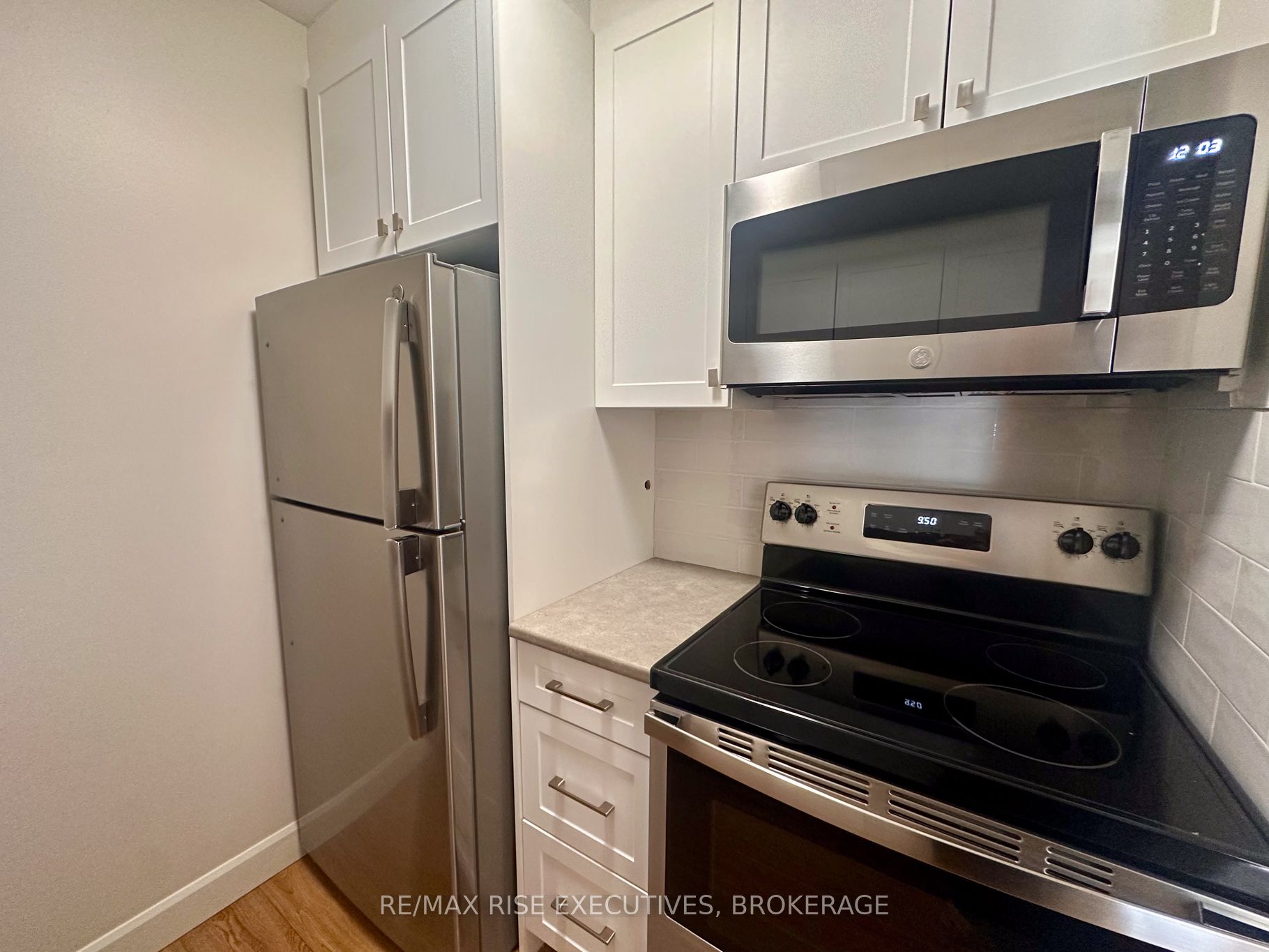 1020 Pembridge Crescent 301, Kingston, ON K7P 1R2 photo 5