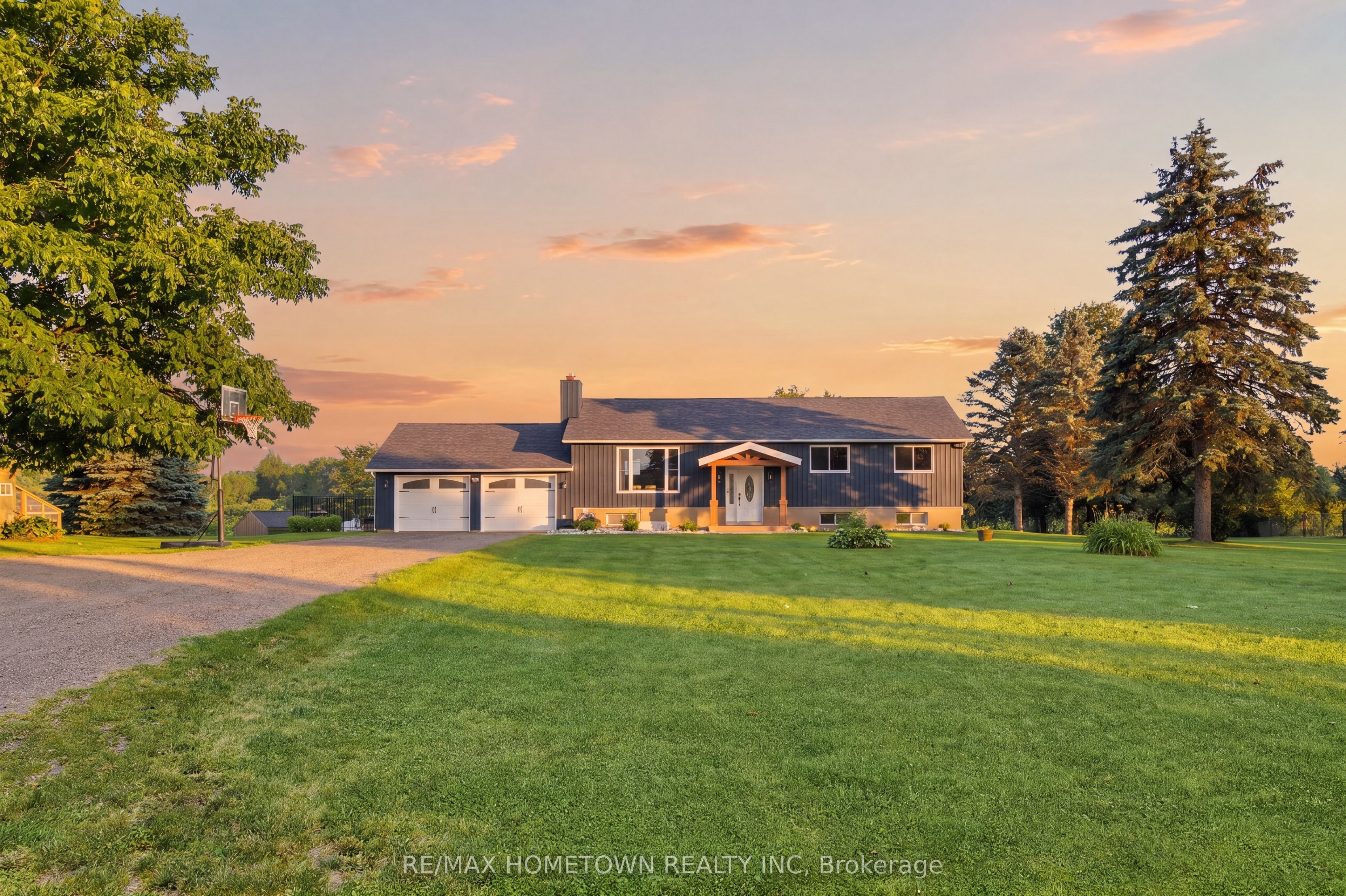 1585 County Road 2 Road, Front of Yonge, ON K0E 1R0