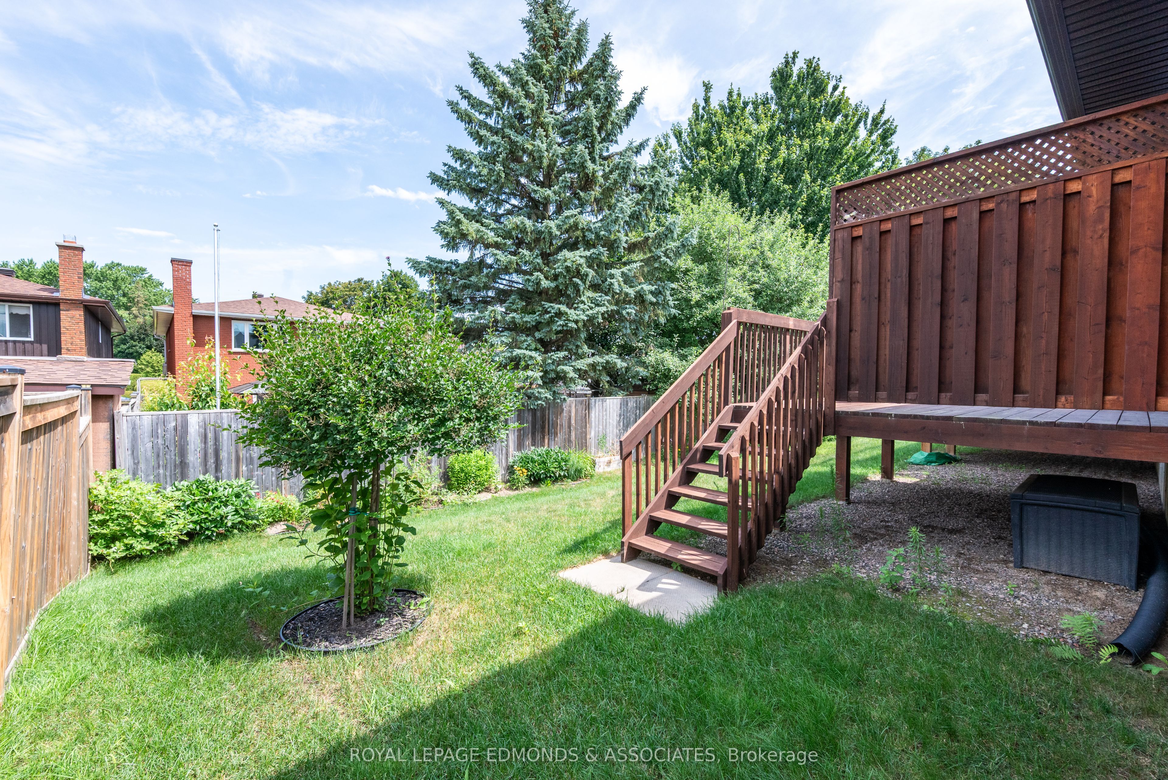 375 Patricia Avenue, Pembroke, ON K8A 0E6 photo 2