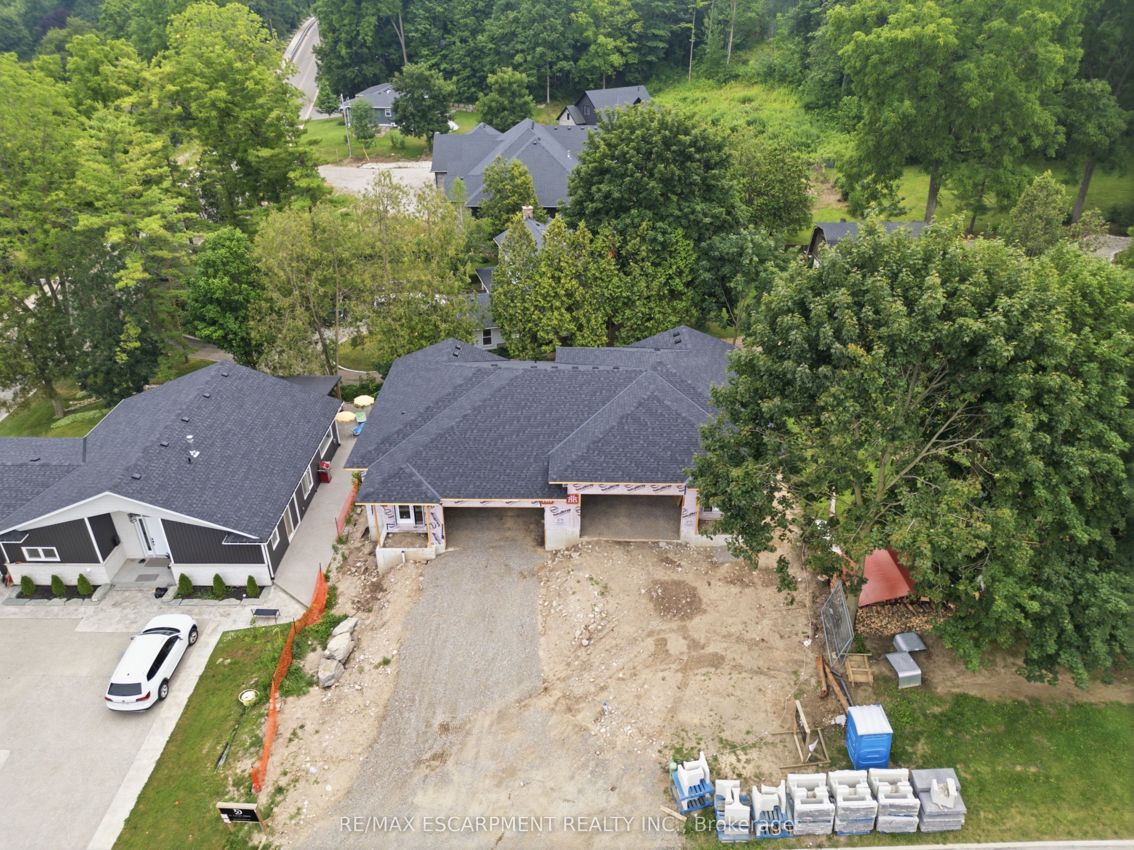 63 LAUREL Street, Brant, ON N3L 2H2 photo 3