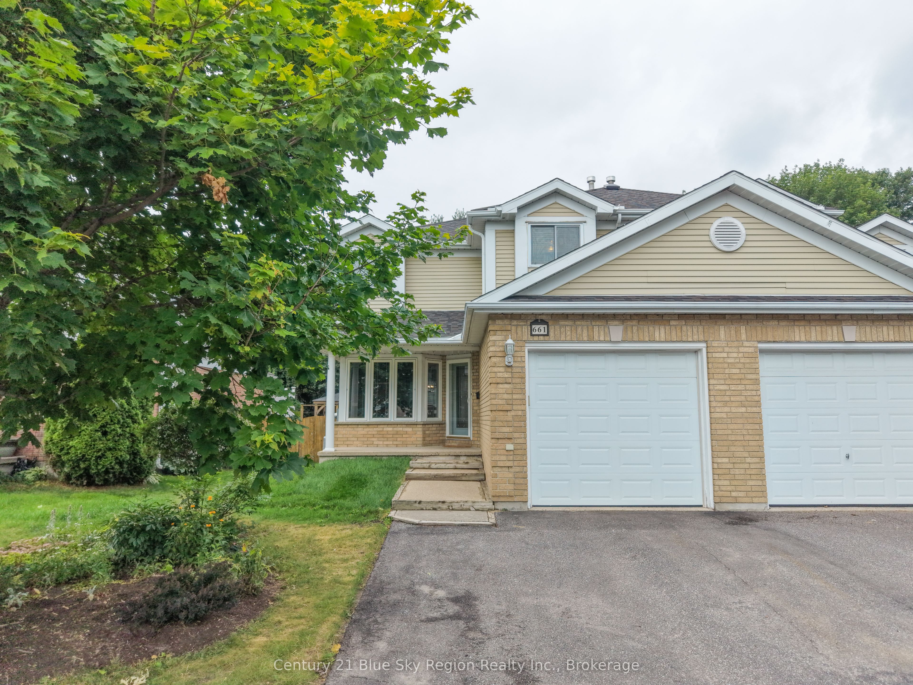 661 Tackaberry Drive, North Bay, ON P1B 8R1 photo 2