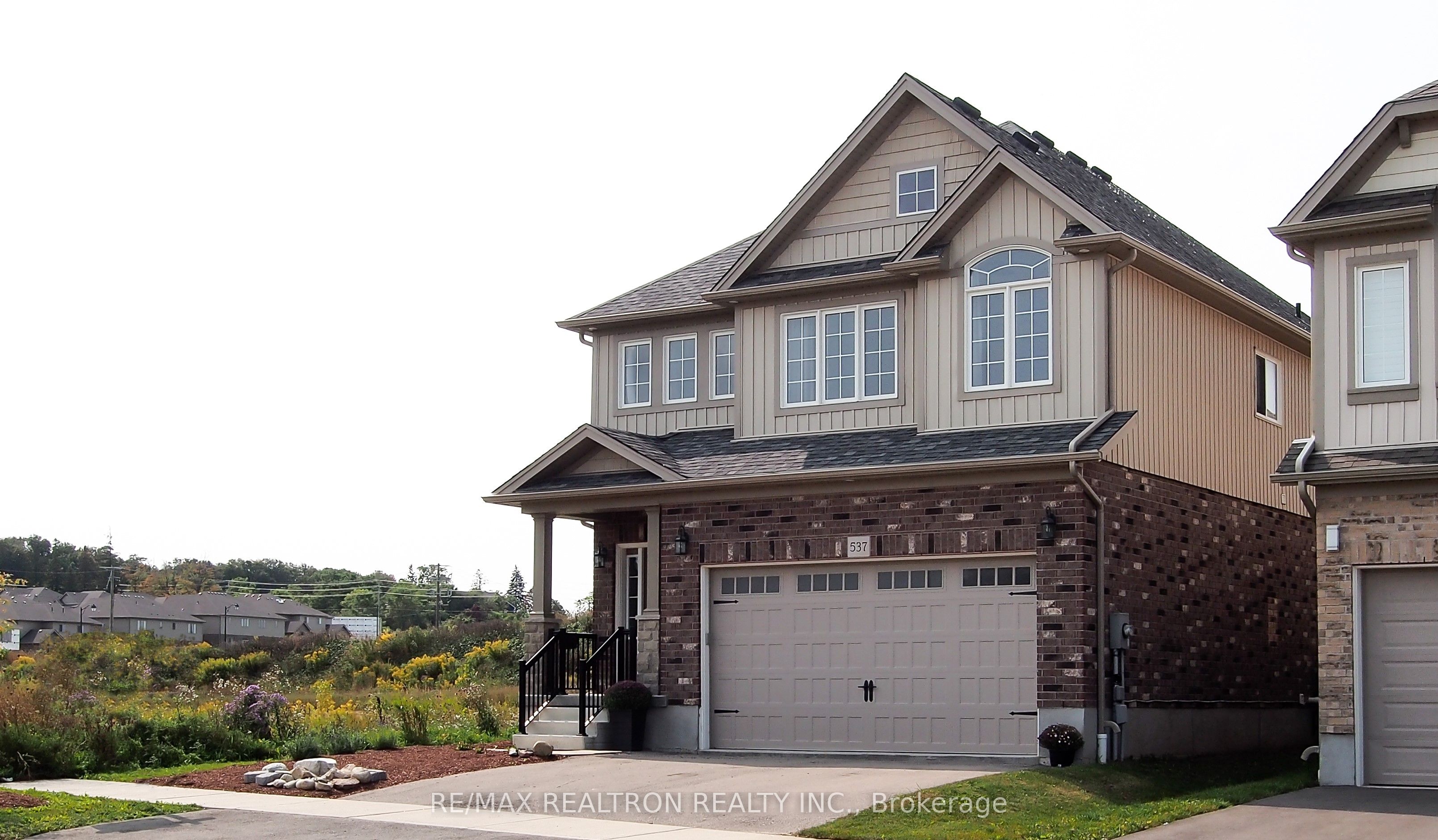 537 Sundew Drive, Waterloo, ON N2V 0B8 photo 2