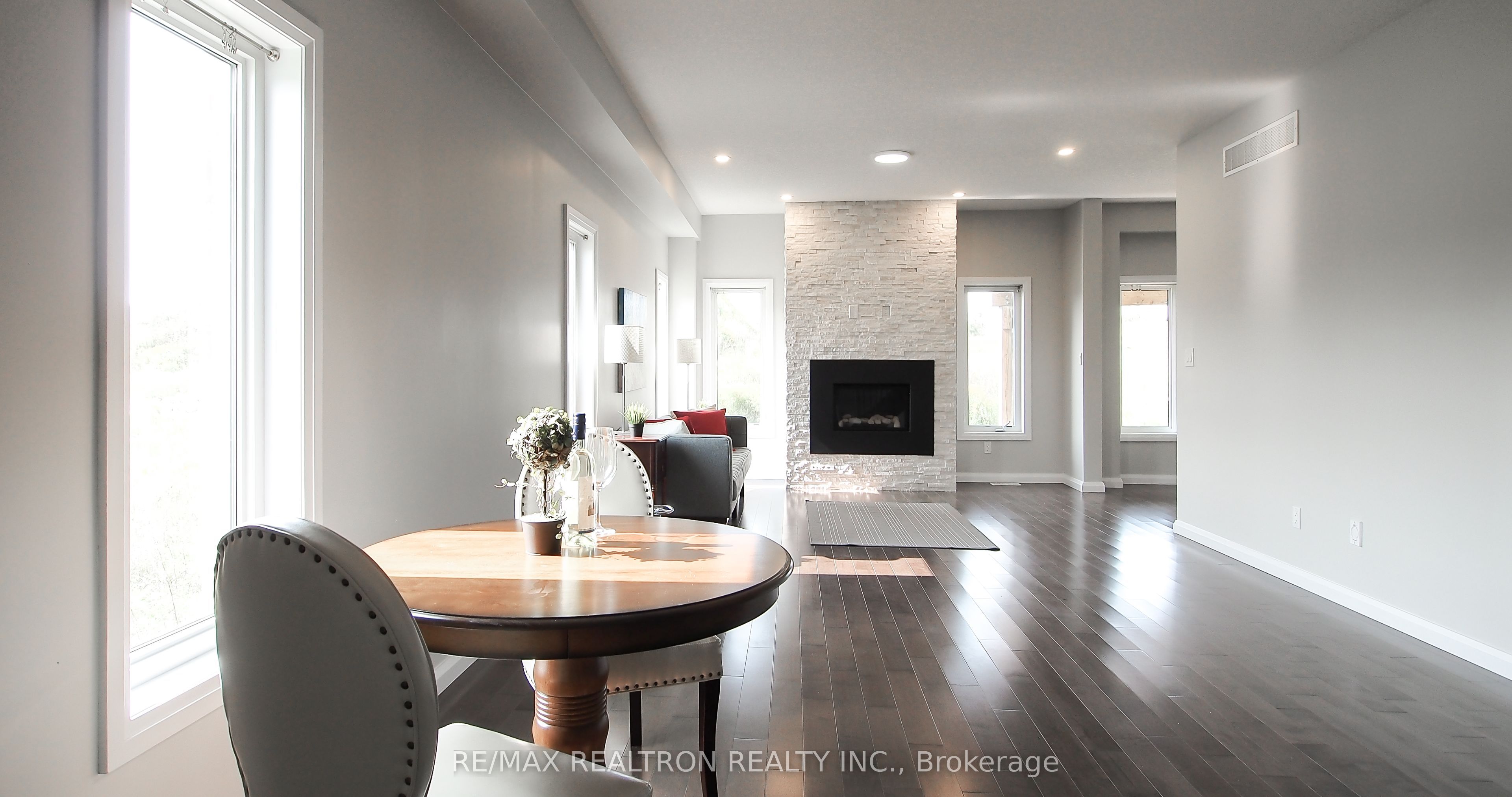 537 Sundew Drive, Waterloo, ON N2V 0B8 photo 4