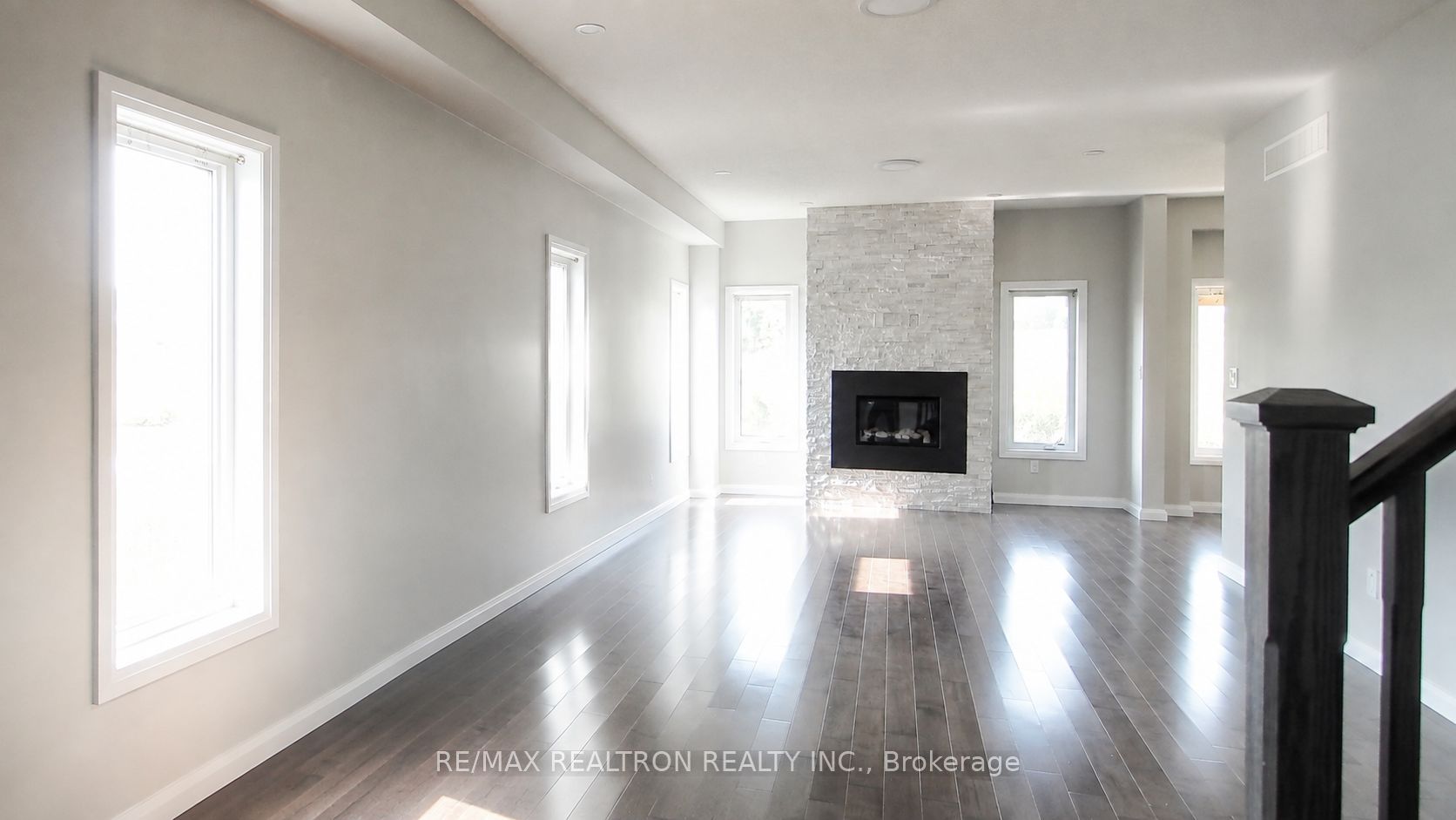 537 Sundew Drive, Waterloo, ON N2V 0B8 photo 2