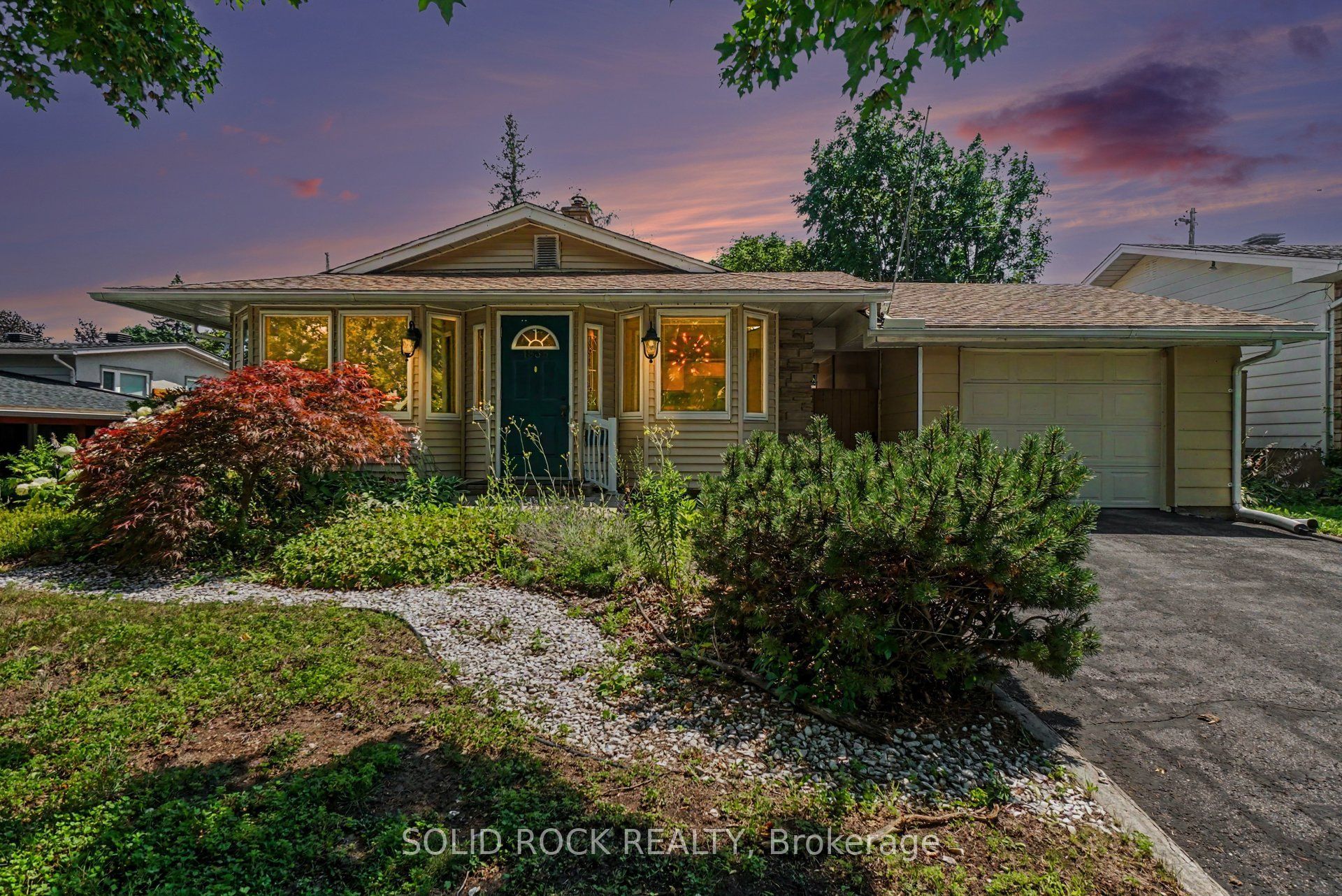 1838 Louisiana Avenue, Alta Vista and Area, ON K1H 6V1