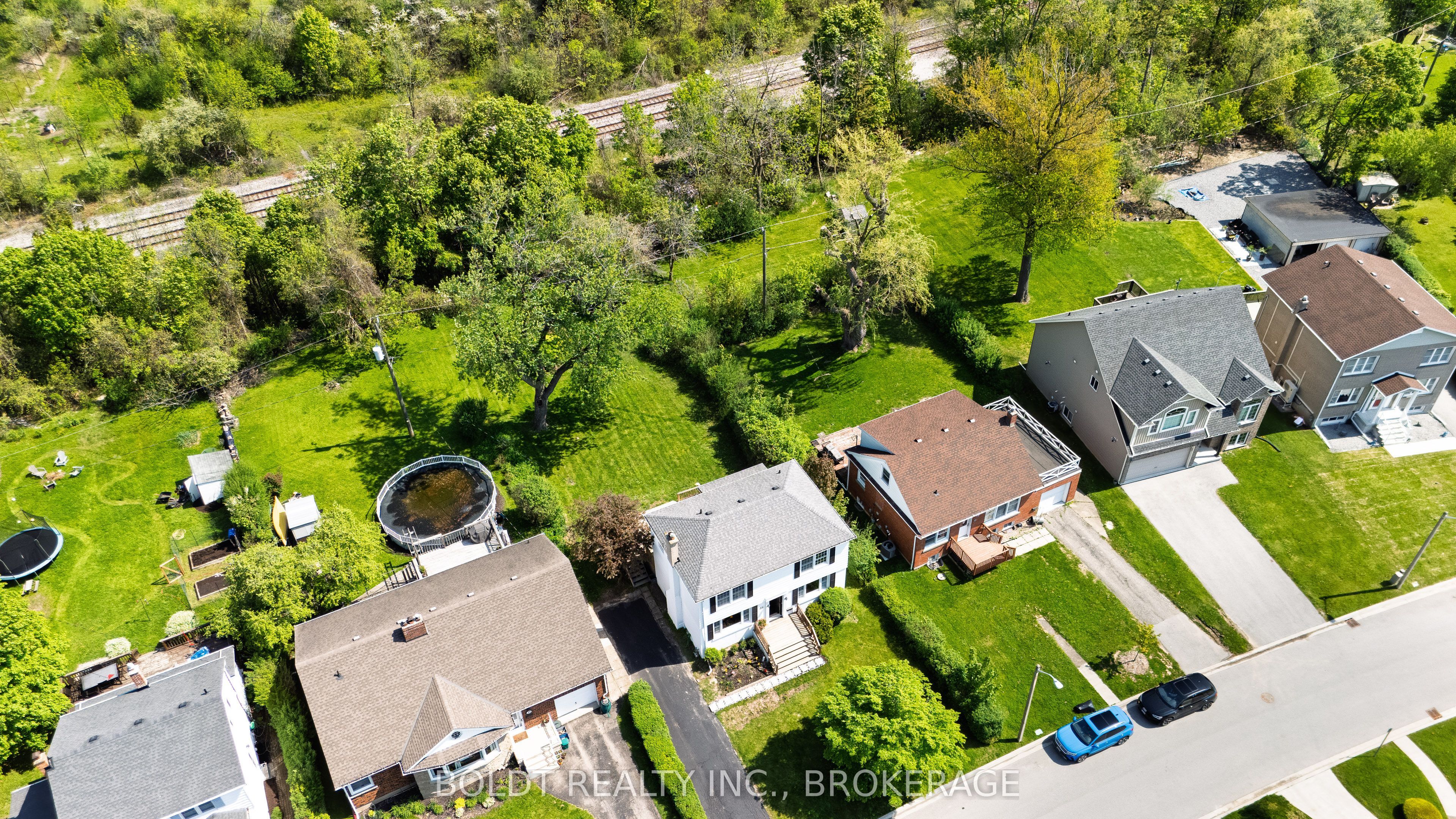 35 Rivercrest Drive, St. Catharines, ON L2T 2P3 photo 4