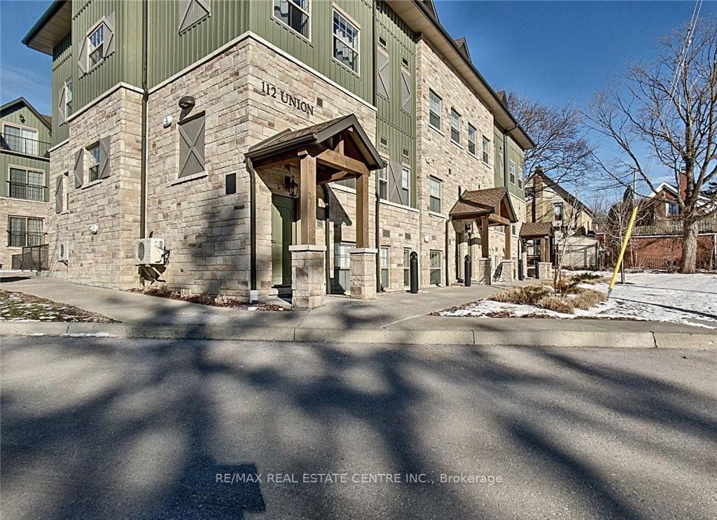 112 Union Street E B105, Waterloo, ON N2J 1C5