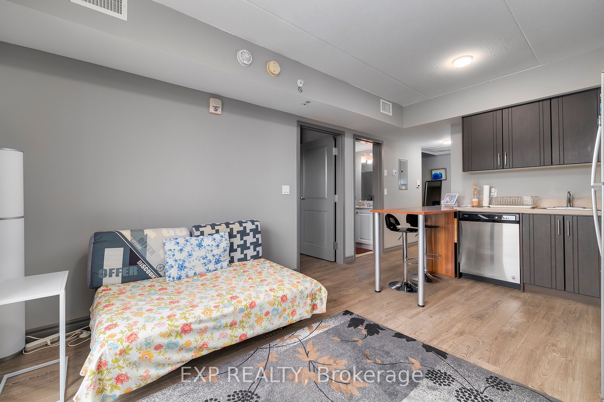 321 Spruce Street 211, Waterloo, ON N2L 0G4 photo 4