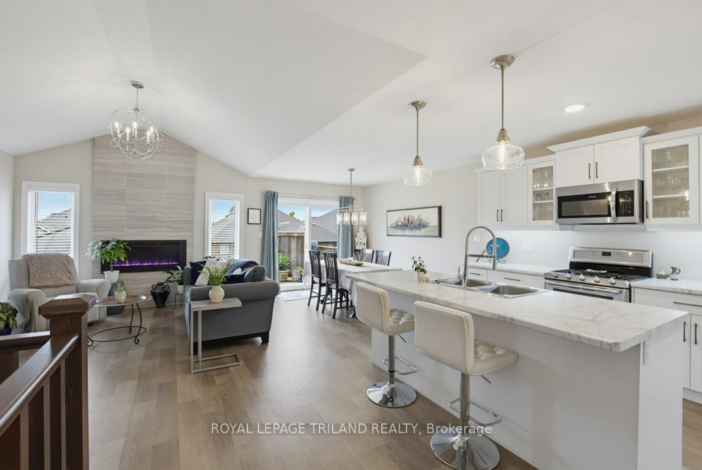 226 Peach Tree Boulevard, St. Thomas, ON N5R 0H3 photo 2