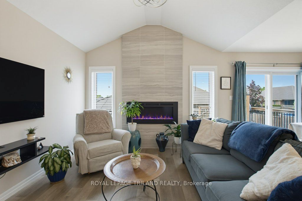 226 Peach Tree Boulevard, St. Thomas, ON N5R 0H3 photo 3