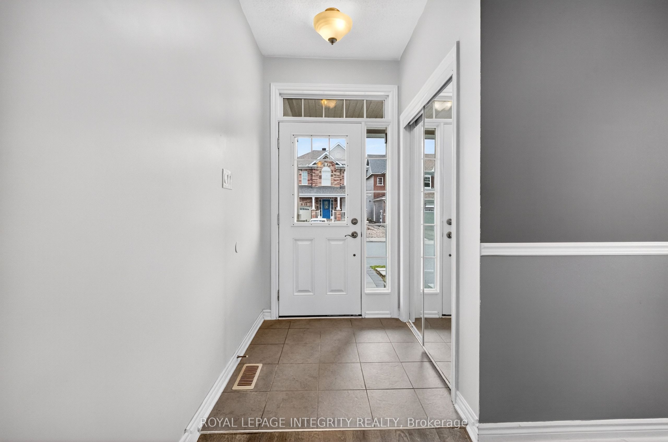 351 Gallantry Way, Stittsville - Munster - Richmond, ON K2S 0R1 photo 3