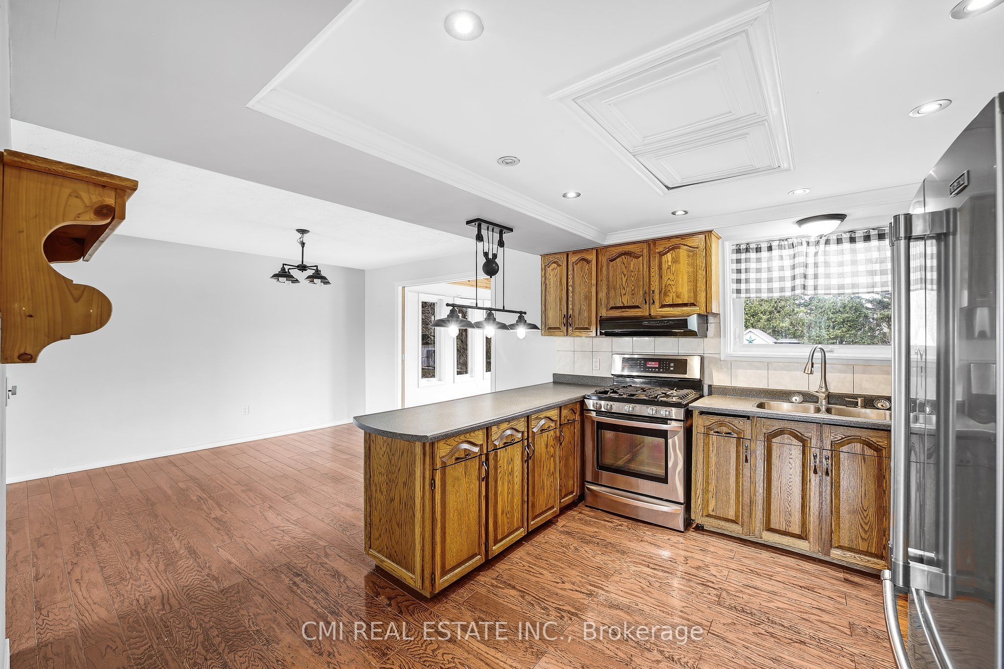 96 Elgin Street, Kawartha Lakes, ON K9V 3W7 photo 4