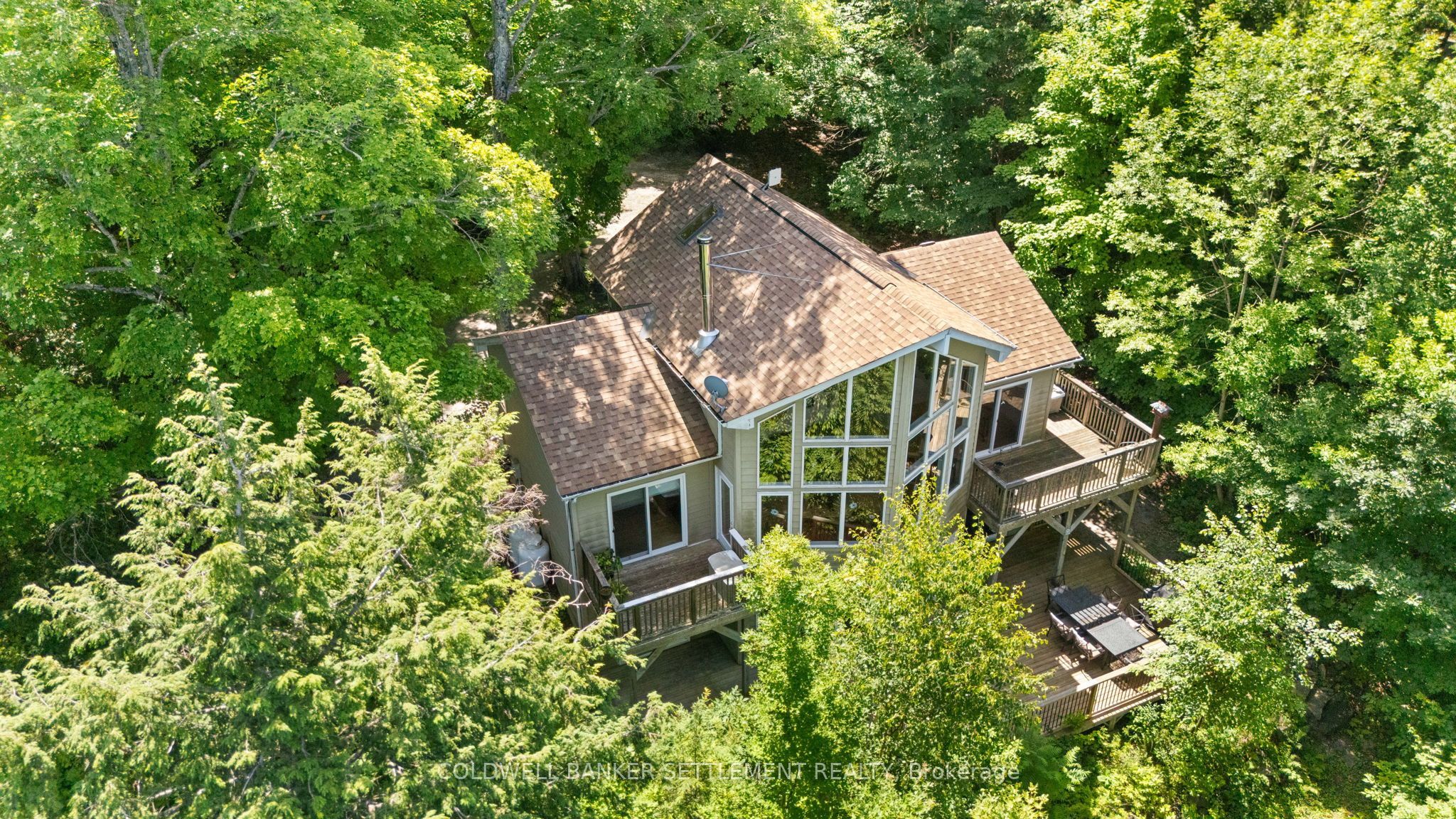 812 Douglas Lane, Tay Valley, ON K7H 3C9