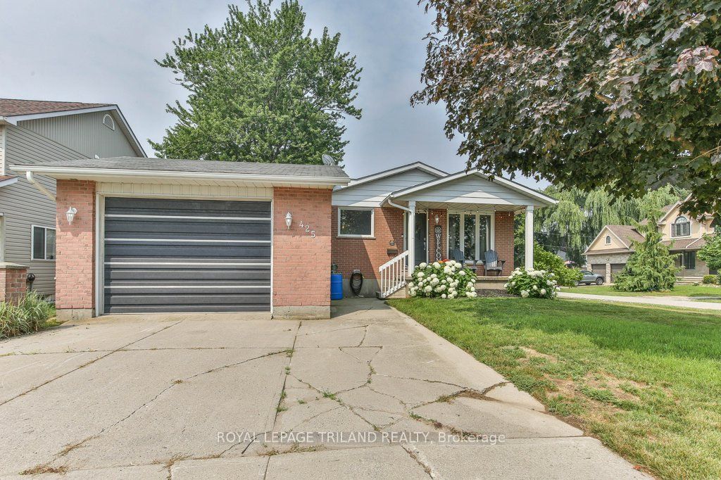 425 QUEEN Street, Lucan Biddulph, ON N0M 1V0 photo 2