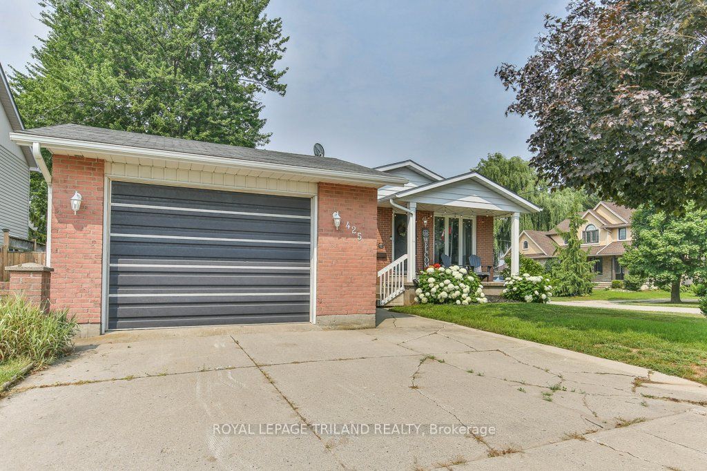 425 QUEEN Street, Lucan Biddulph, ON N0M 1V0 photo 3
