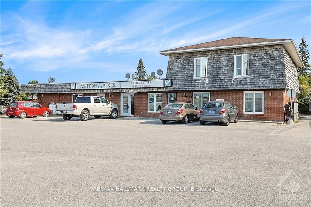 1229 Dwyer Hill Road 105, Stittsville - Munster - Richmond, ON K0A 1B0