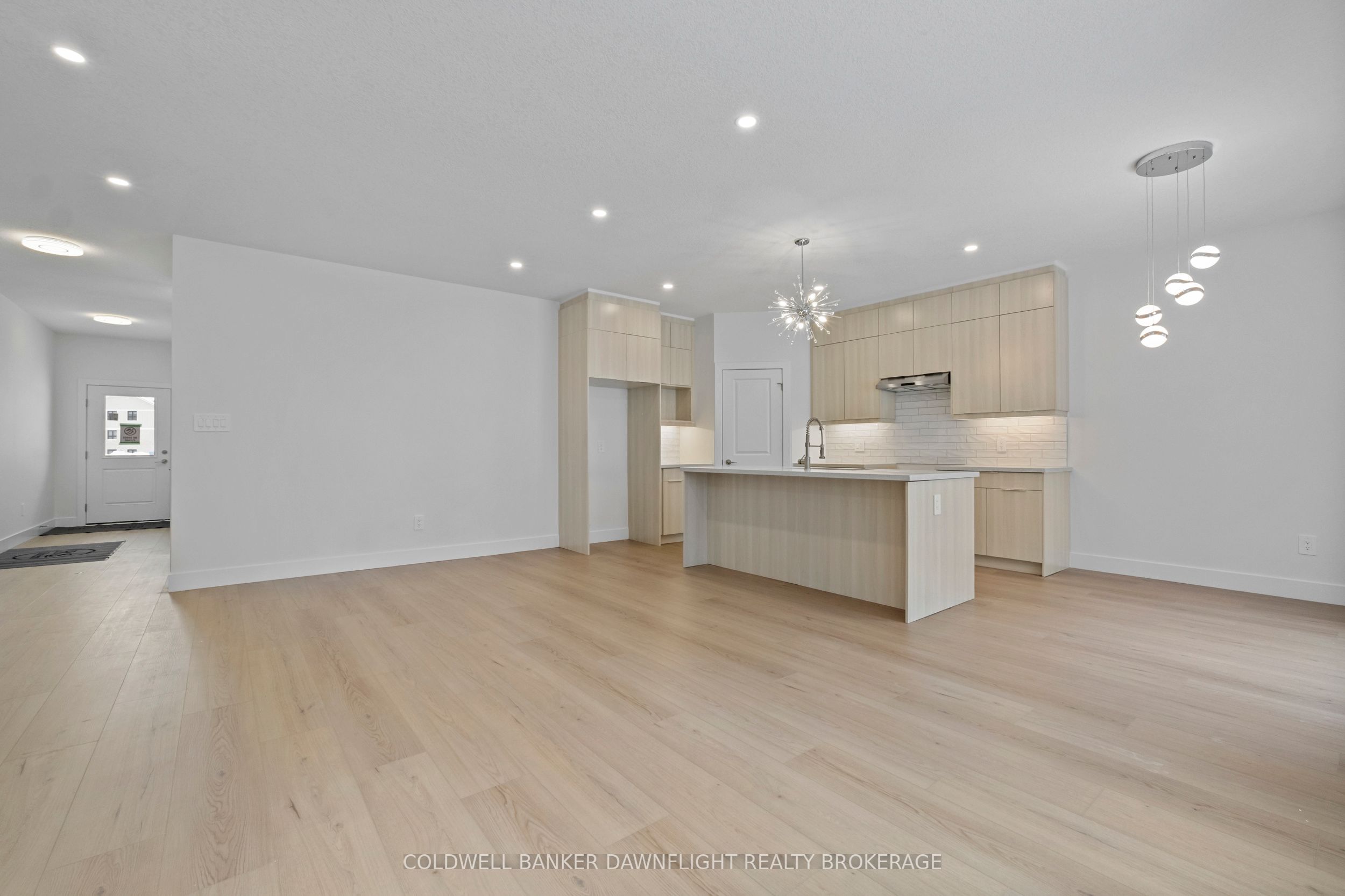 56 Moonlight Court, Central Huron, ON N0M 1L0 photo 5