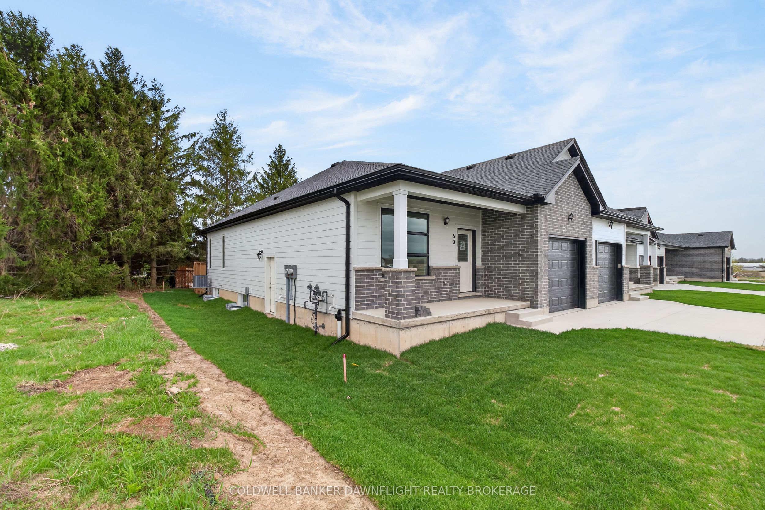 60 Moonlight Court, Central Huron, ON N0M 1L0 photo 2