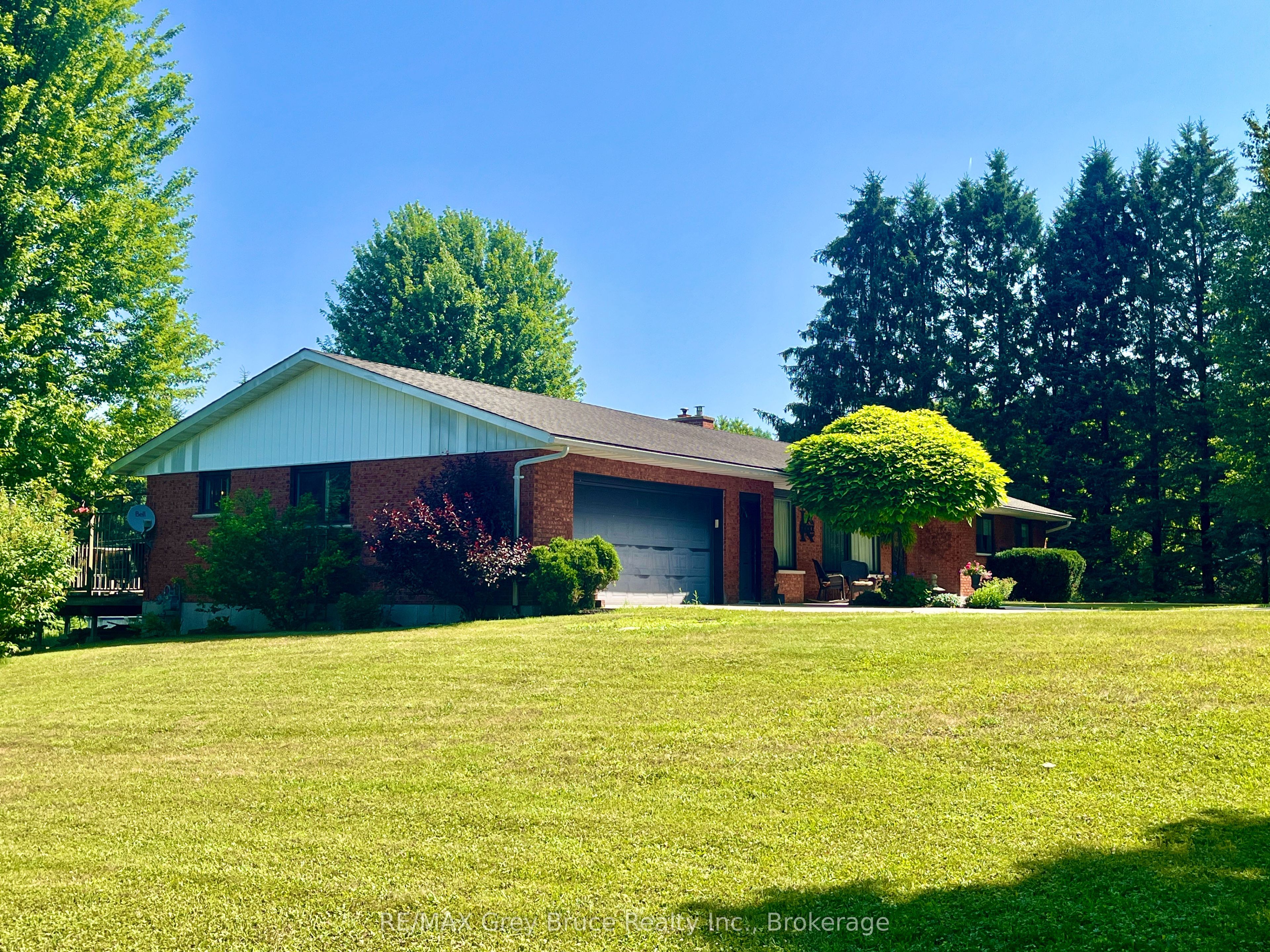 023037 Holland-Sydenham Townline, Meaford, ON N0H 1G0 photo 2
