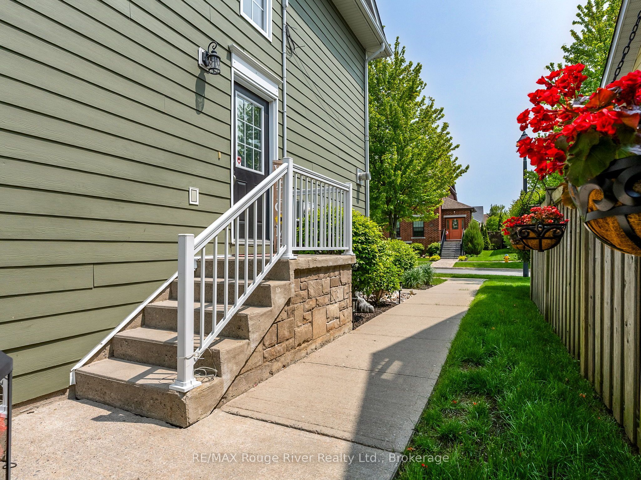 845 Smith Road 103, Cobourg, ON K9A 0C2 photo 4