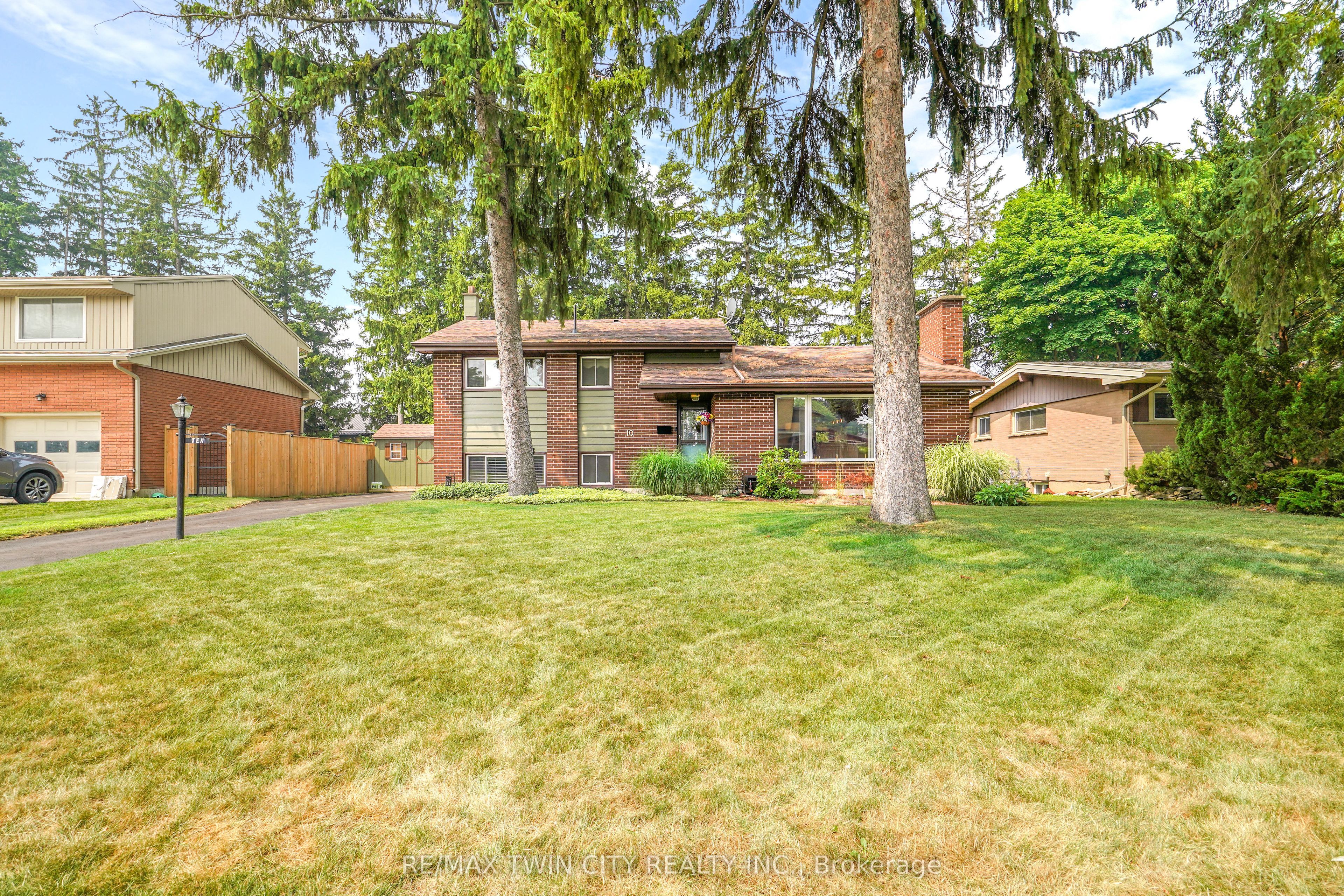 10 Brier Crescent, Brantford, ON N3R 3M6 photo 2