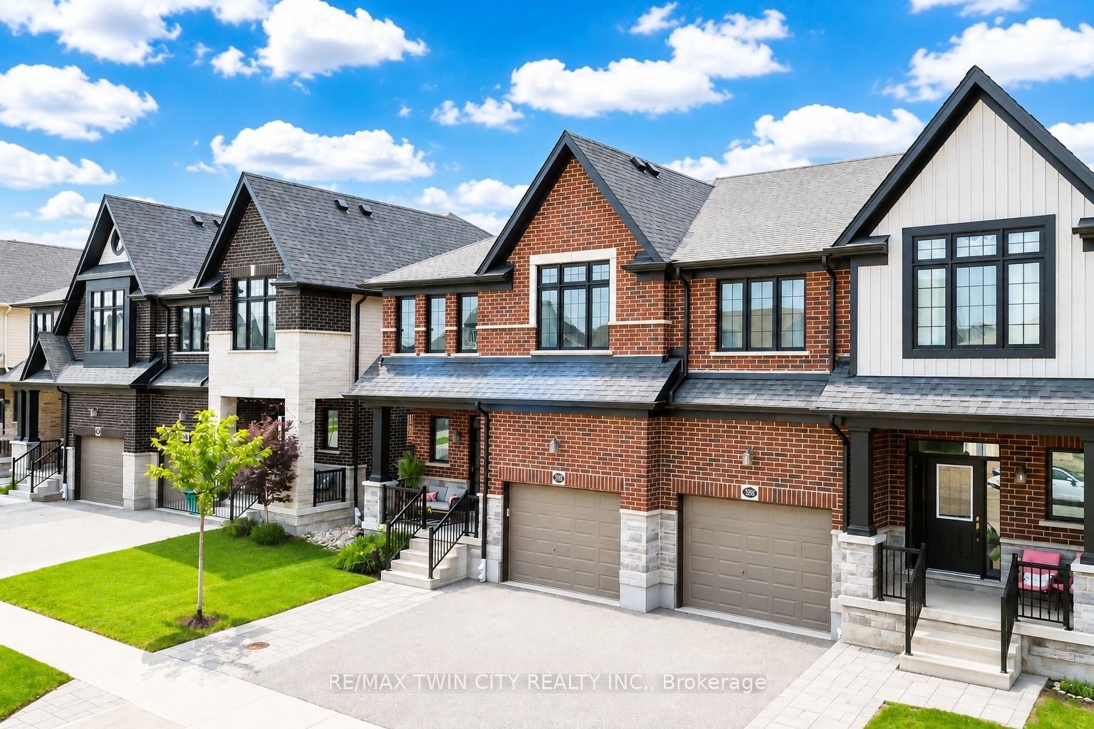 588 Blair Creek Drive, Kitchener, ON N2P 0E5 photo 2