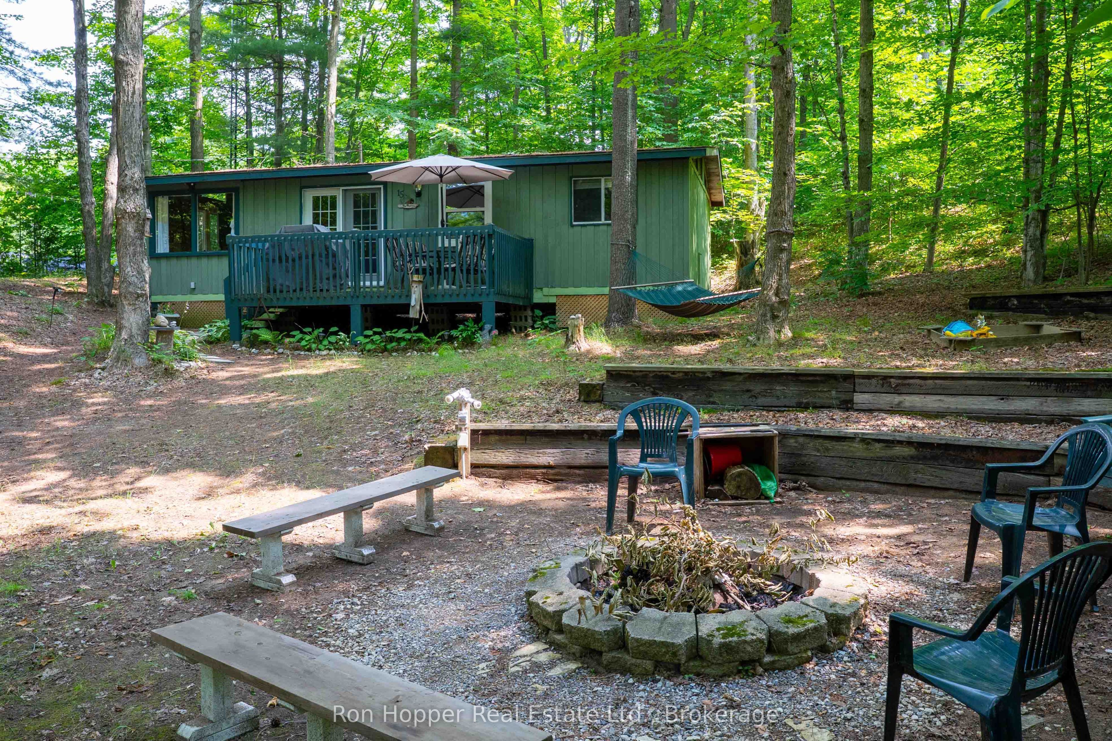 15 Burton Crescent, South Bruce Peninsula, ON N0H 2G0 photo 2