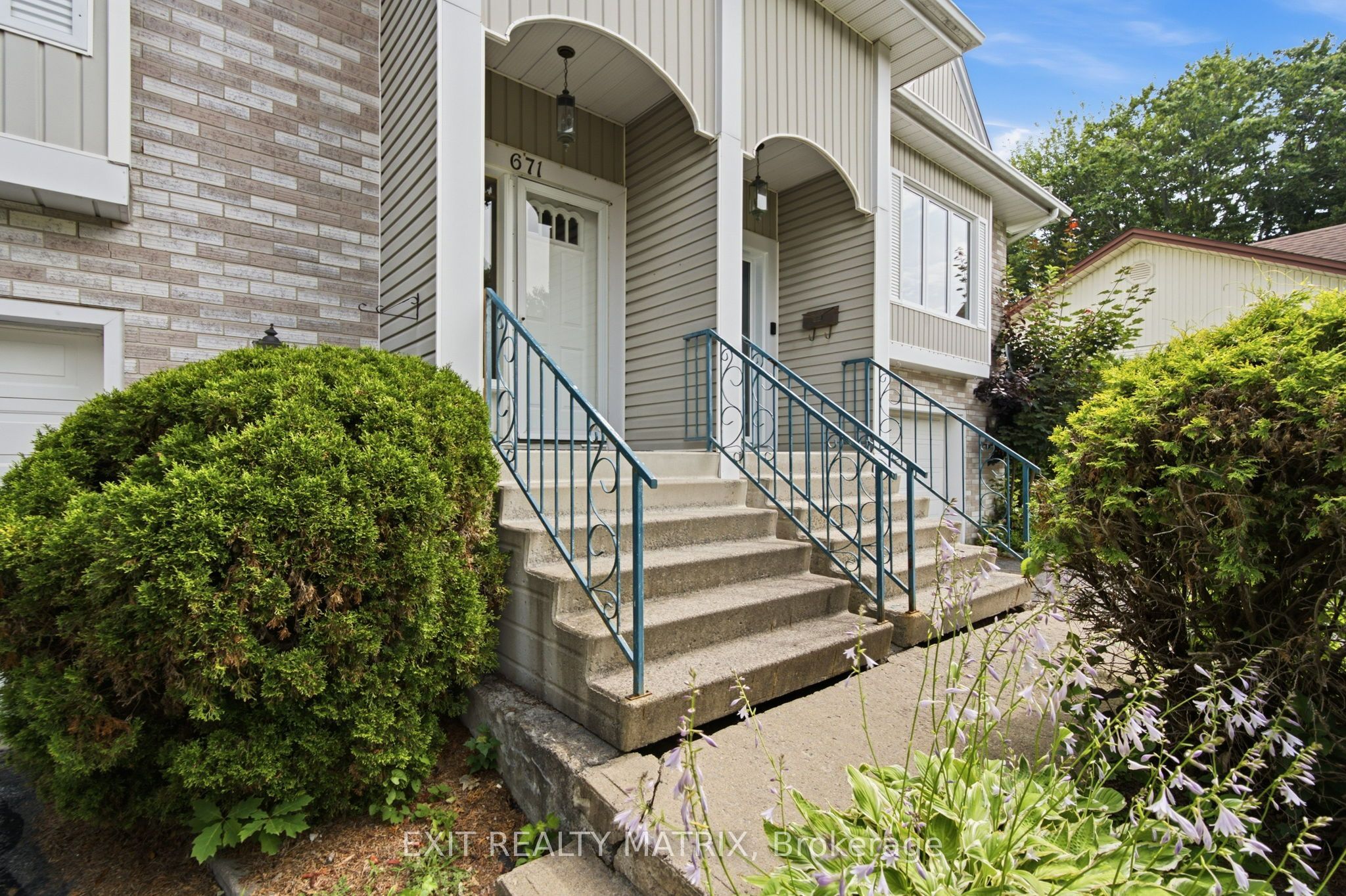 671 Berthiaume Street, Hawkesbury, ON K6A 3M1 photo 3