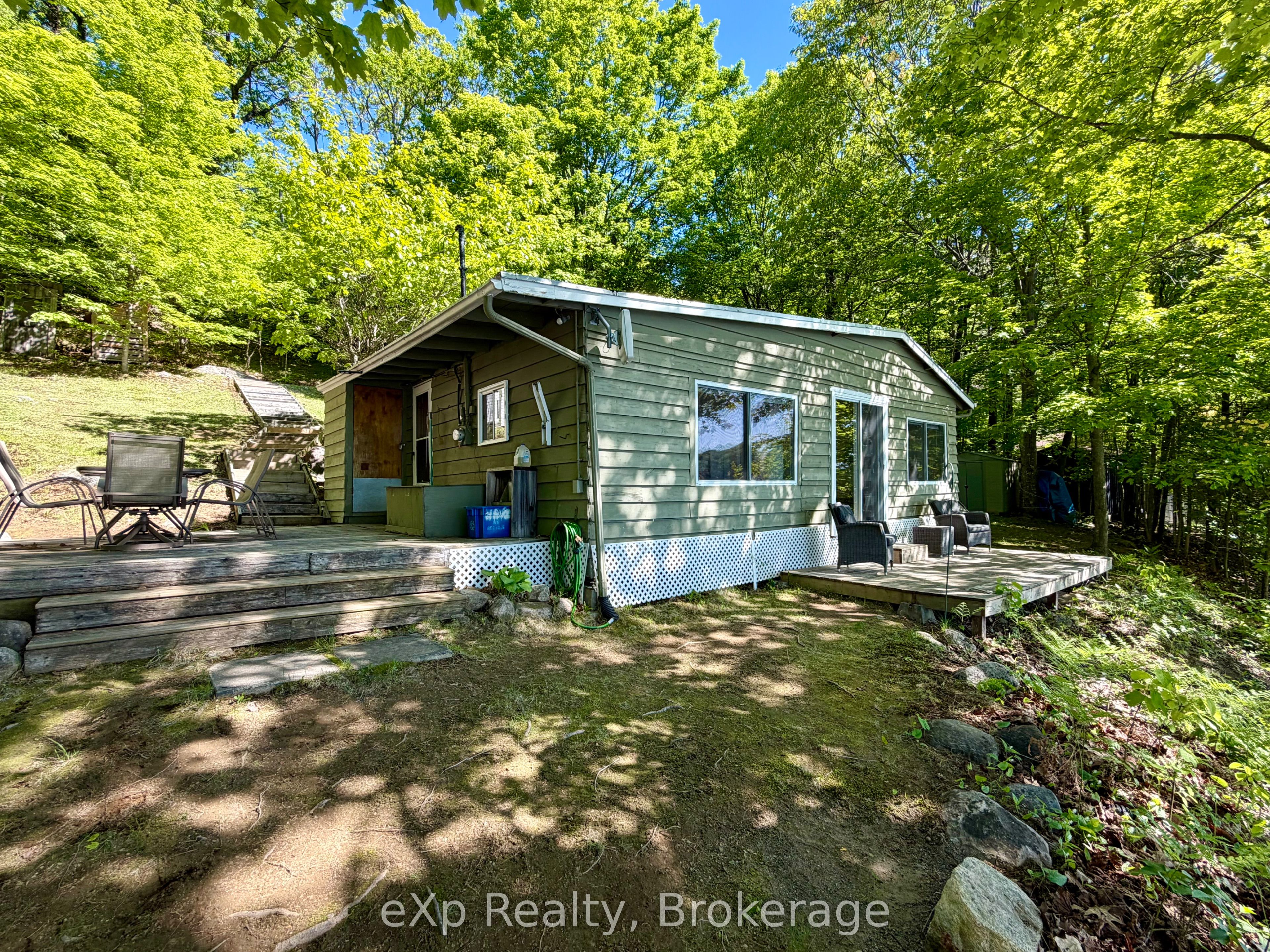 1082 Cowan Park Road 3, Muskoka Lakes, ON P0B 1M0 photo 5