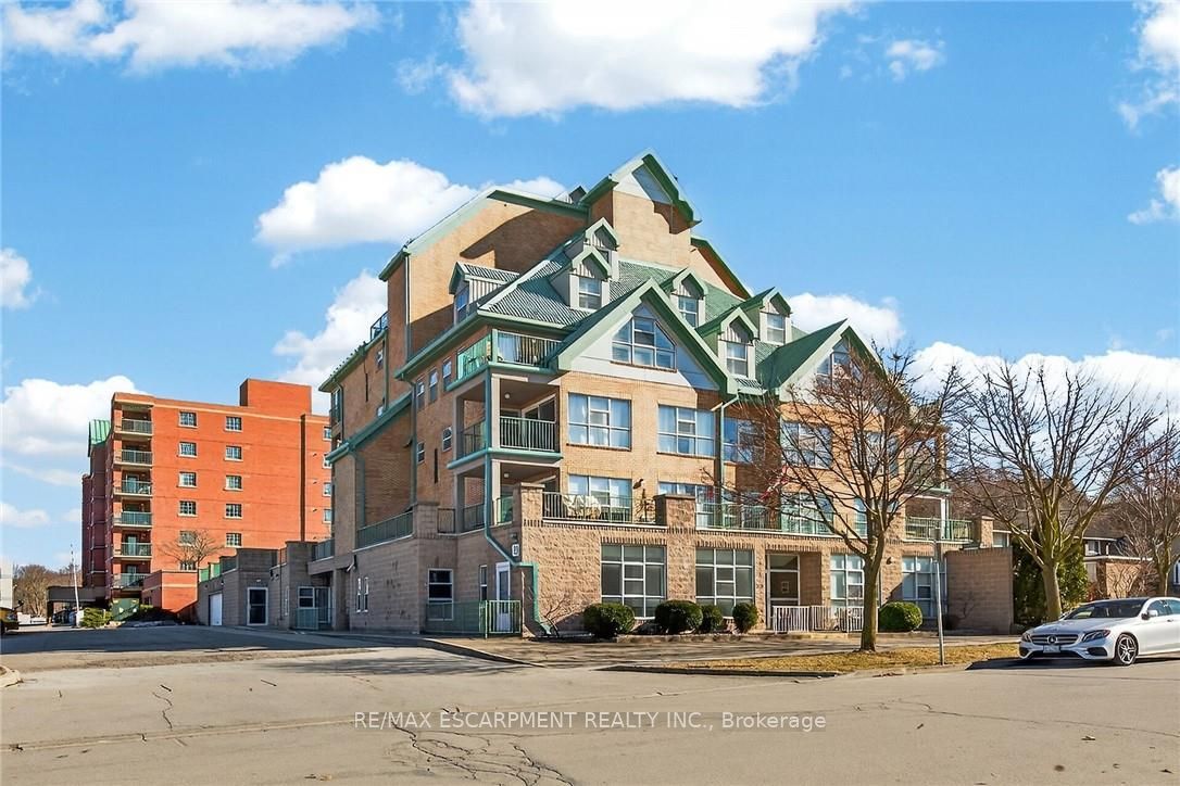19 Lake Avenue S 303, Hamilton, ON L8G 2V1 photo 3